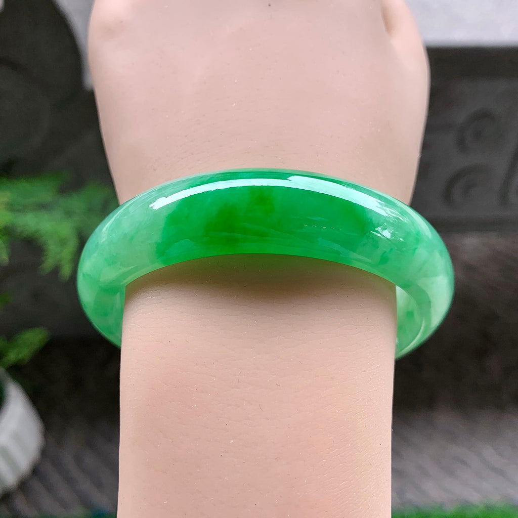 糯冰种飘阳绿宽版轮胎手镯（60.6mm）（yc254104）