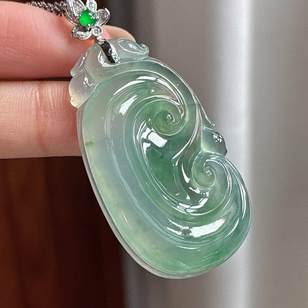 18k金扣头冰种飘花如意挂件 天然缅甸A货翡翠（yc697897）