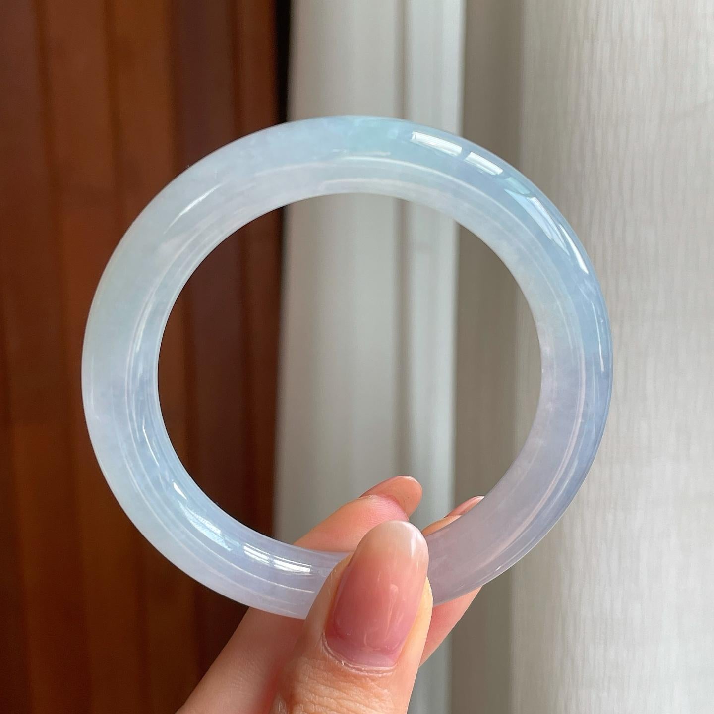 冰种淡底色翡翠圆条手镯（53mm)（yc363418）