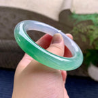 糯冰种淡春彩圆条手镯（56mm）（yc233911）