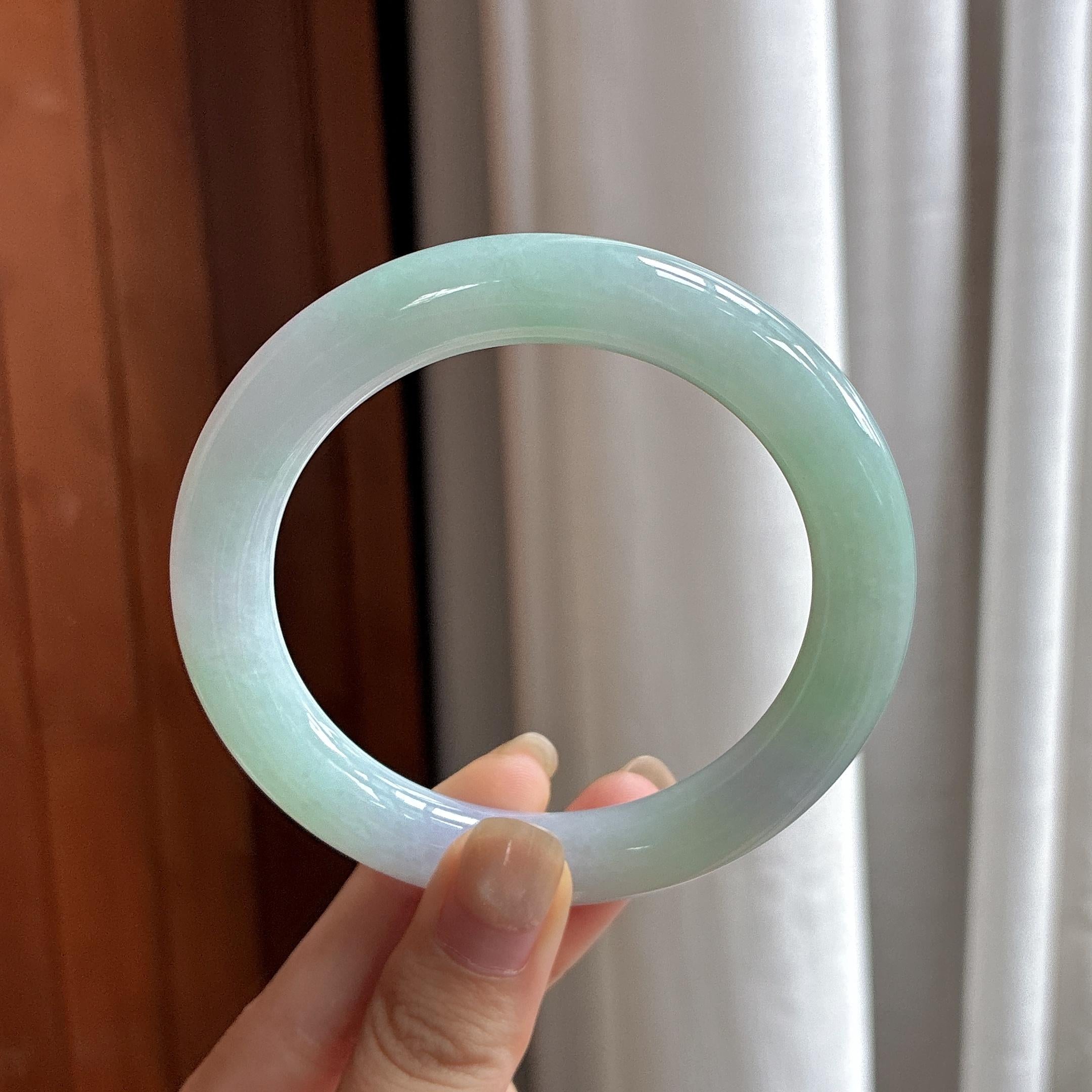 大圈口 细糯种春带彩圆条手镯 59圈 天然缅甸A货翡翠（yc484432）