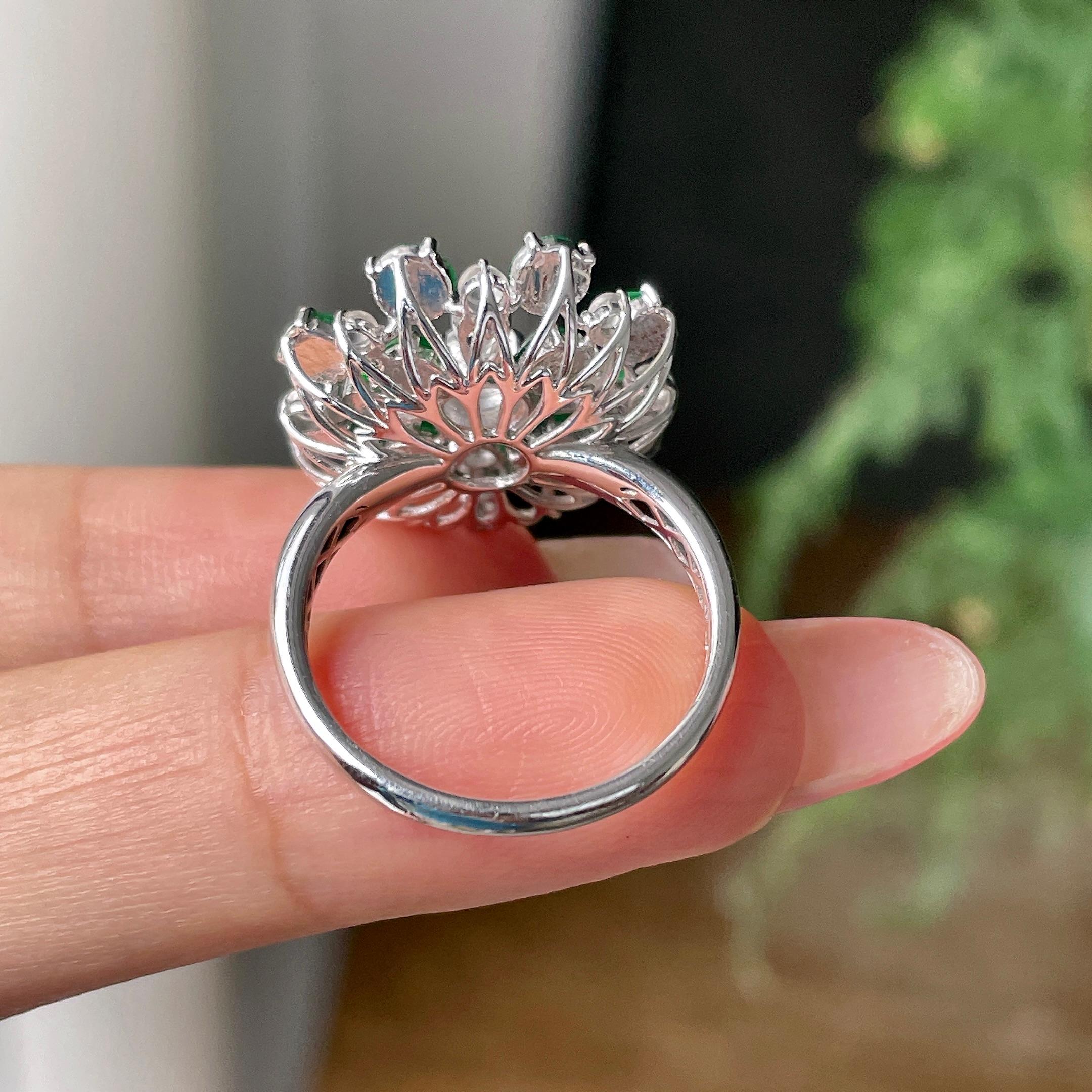18k金钻镶冰种满绿蛋面花朵戒指      天然缅甸A货翡翠（yc430748）