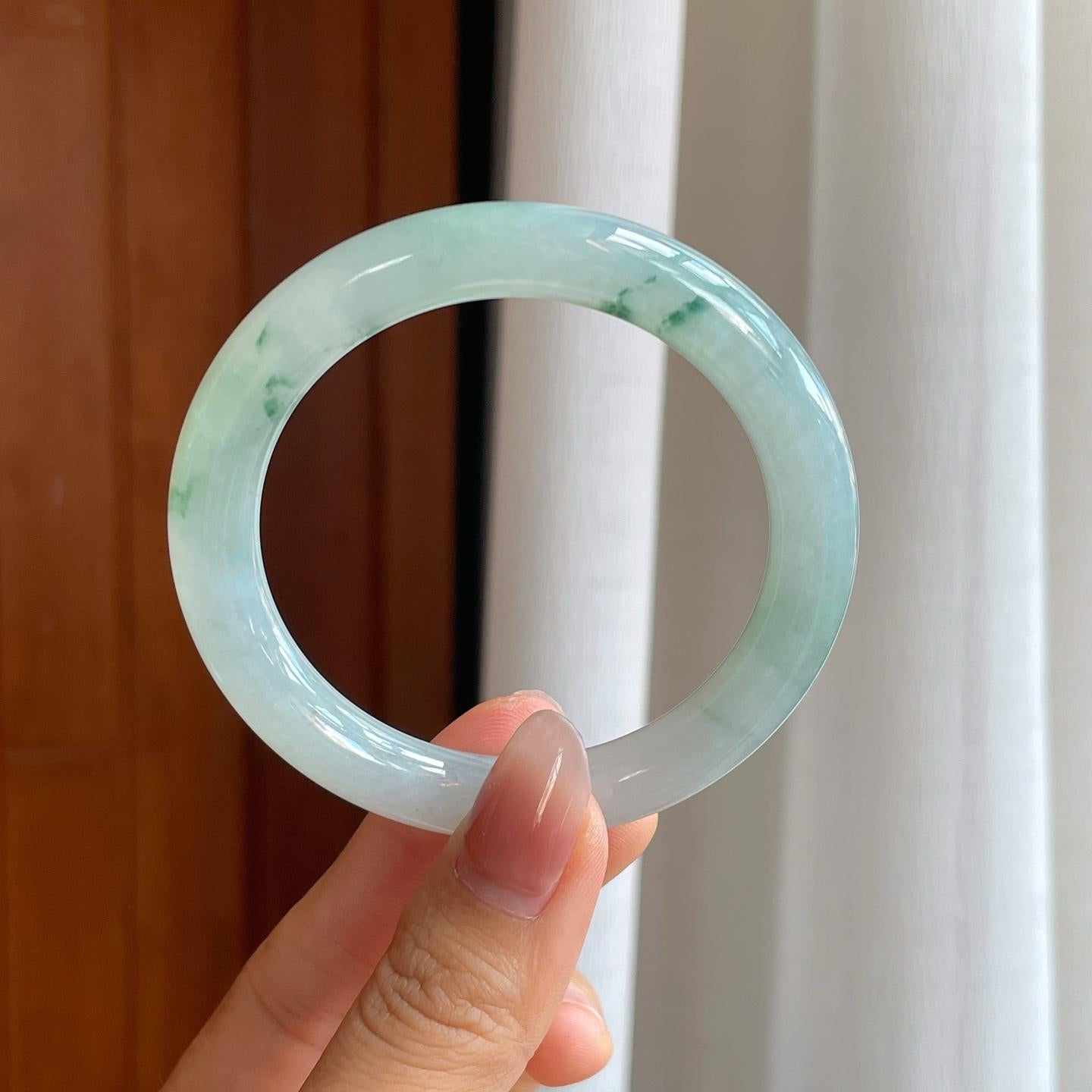 冰种飘花圆条翡翠手镯（53.7mm）（yc312895）