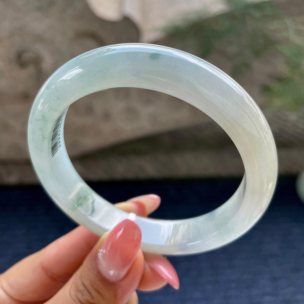 大圈口    细糯种飘花飘黄翡正圈平安镯58.5圈     天然缅甸A货翡翠（yc424778）