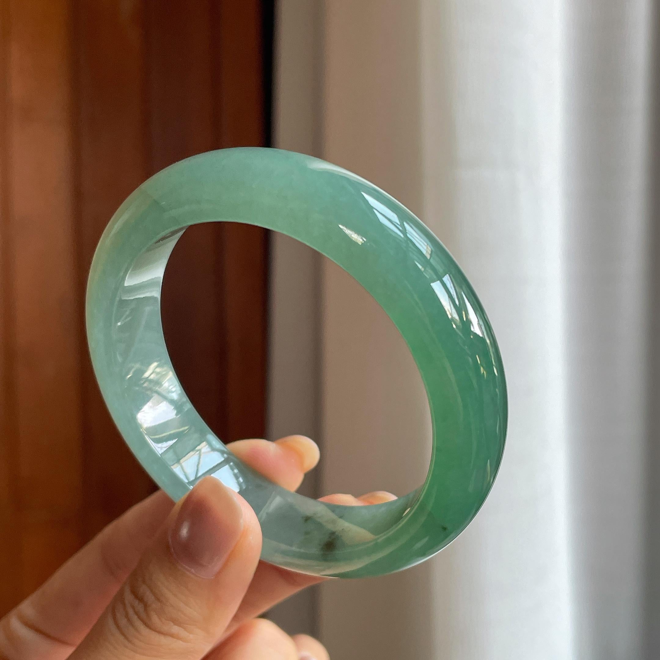 糯冰种湖水绿翡翠平安镯（59mm）（yc415361）