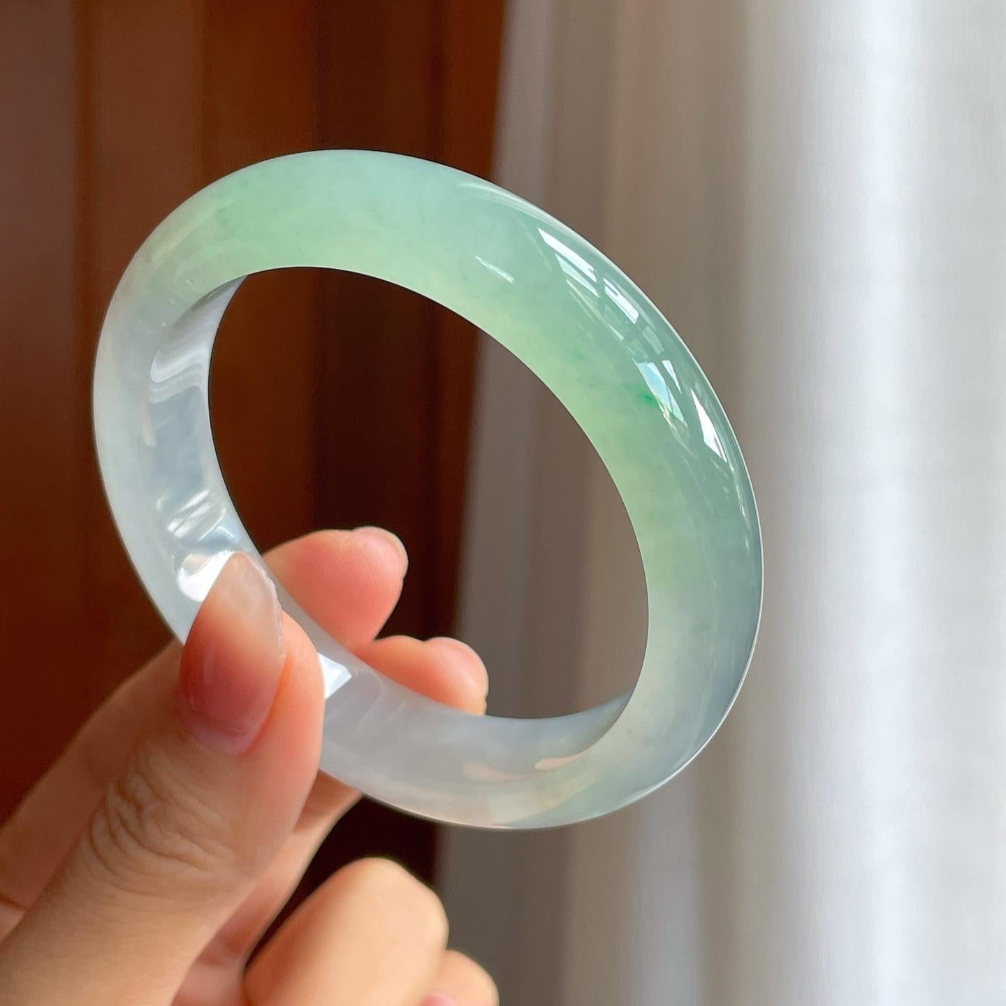冰种晴底翡翠平安镯（56.5mm）（yc314108）
