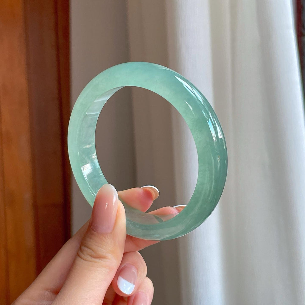 冰种晴绿翡翠平安镯（57mm)（yc379995）