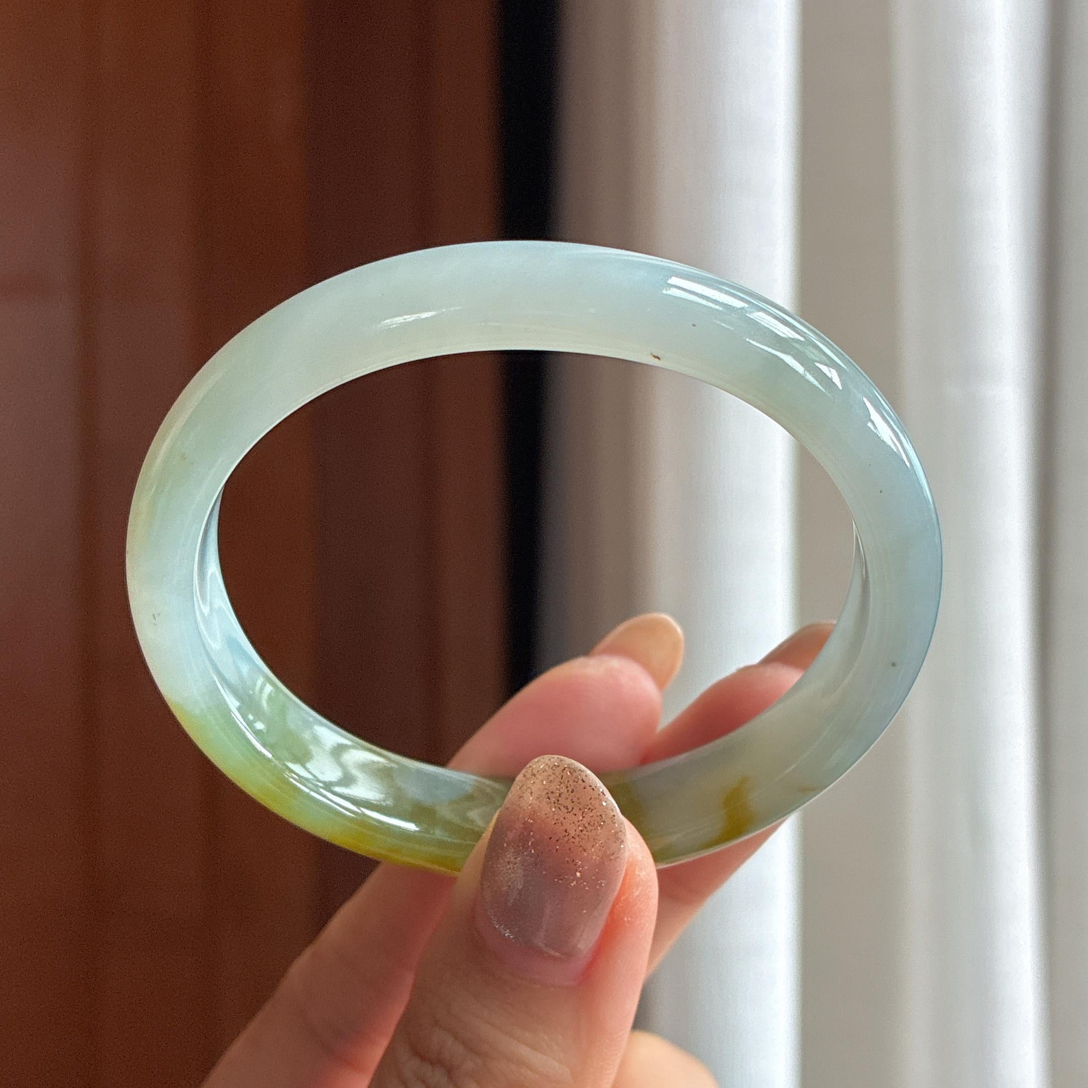 Vòng tay Hoàng phi ngọc phỉ thúy đặc sắc màu vàng băng tuyết 55 vòng Ngọc phỉ thúy tự nhiên loại A Myanmar (yc451497)