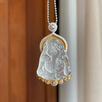 18k金钻镶冰种无色雪花棉翡翠财神爷吊坠（yc265789）