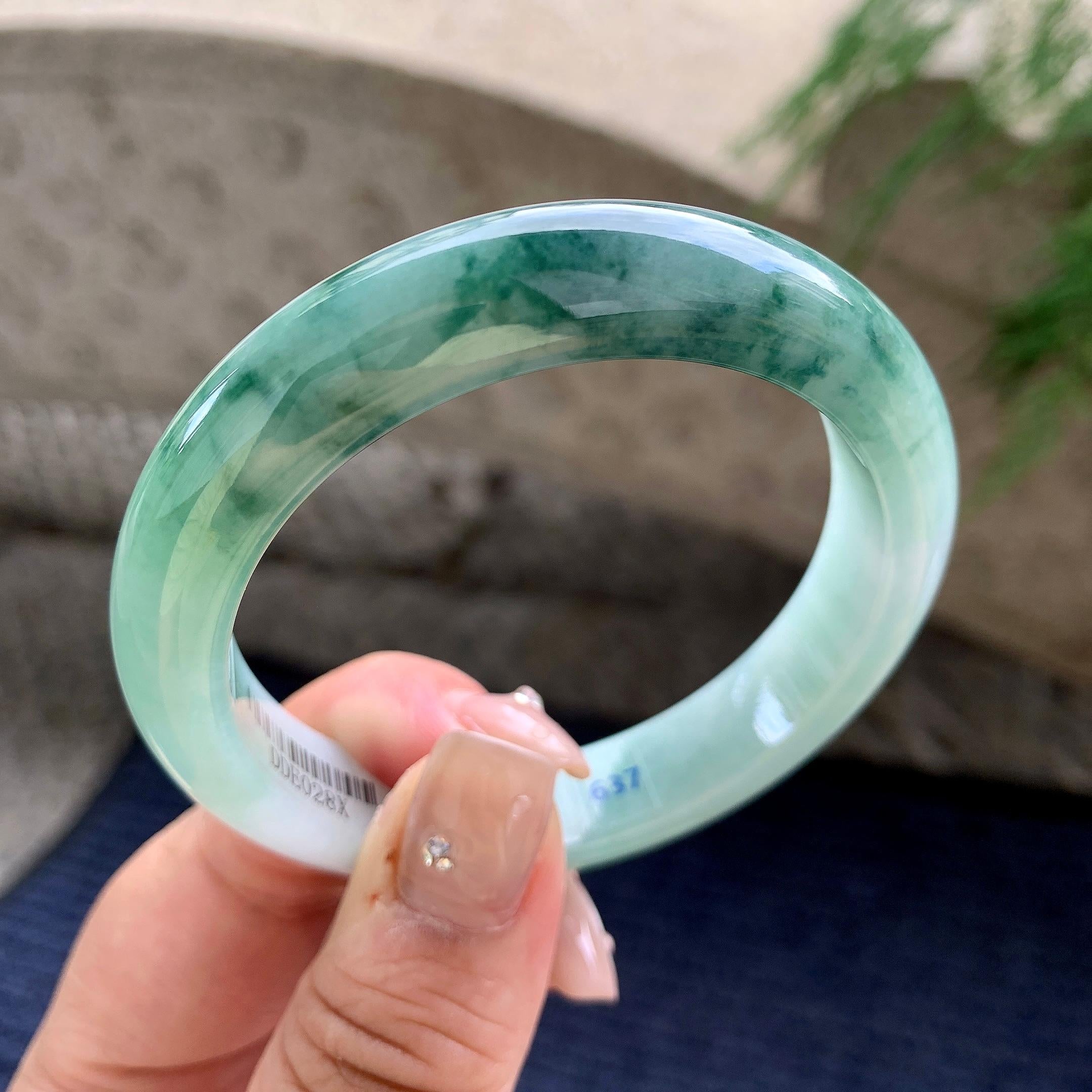 细糯种飘蓝花正圈平安镯 55.6圈口 天然缅甸A货翡翠（yc462948）