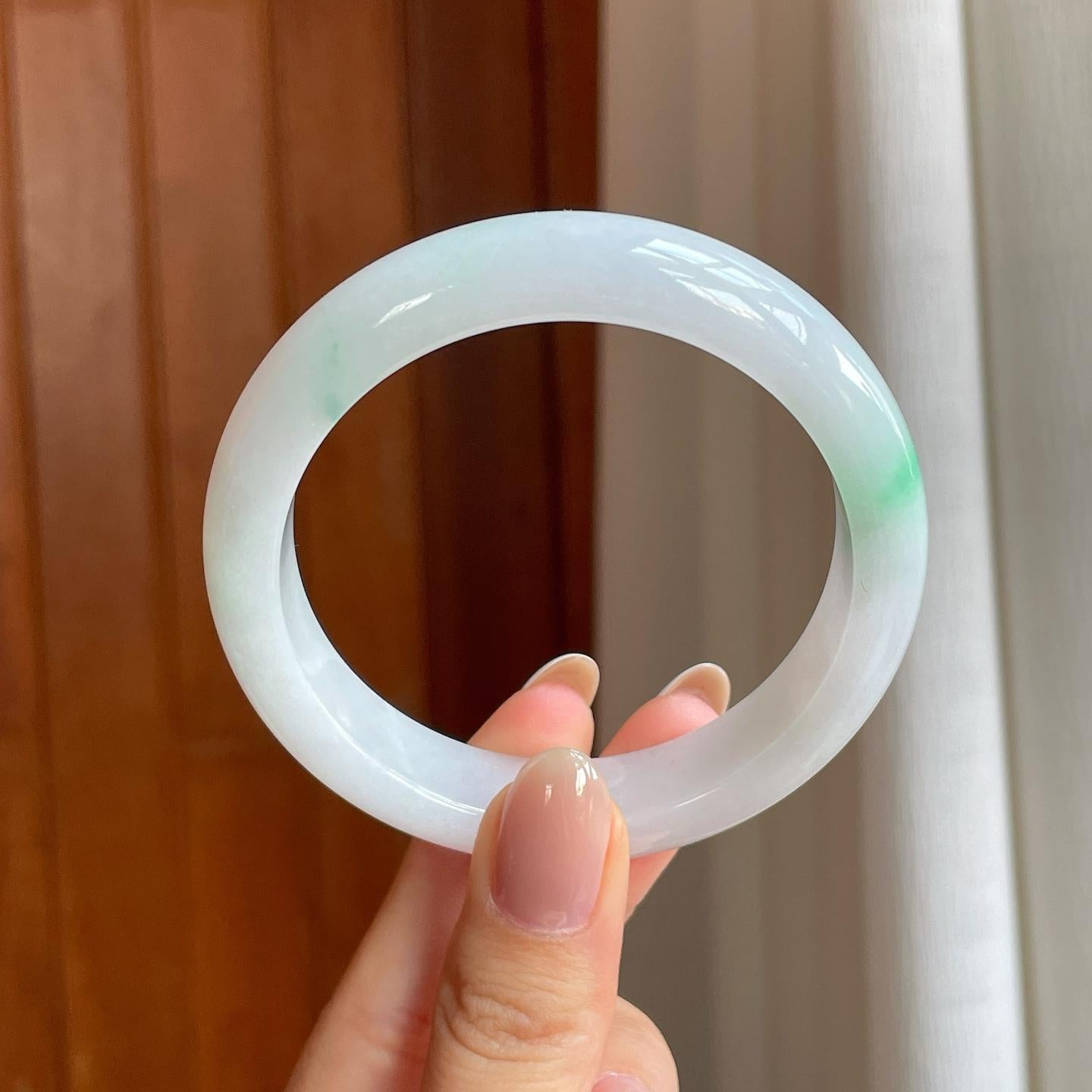 糯冰白底青翡翠平安镯（56mm)（yc373875）