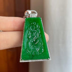 18k金镶糯冰满绿翡翠龙牌（yc386411）