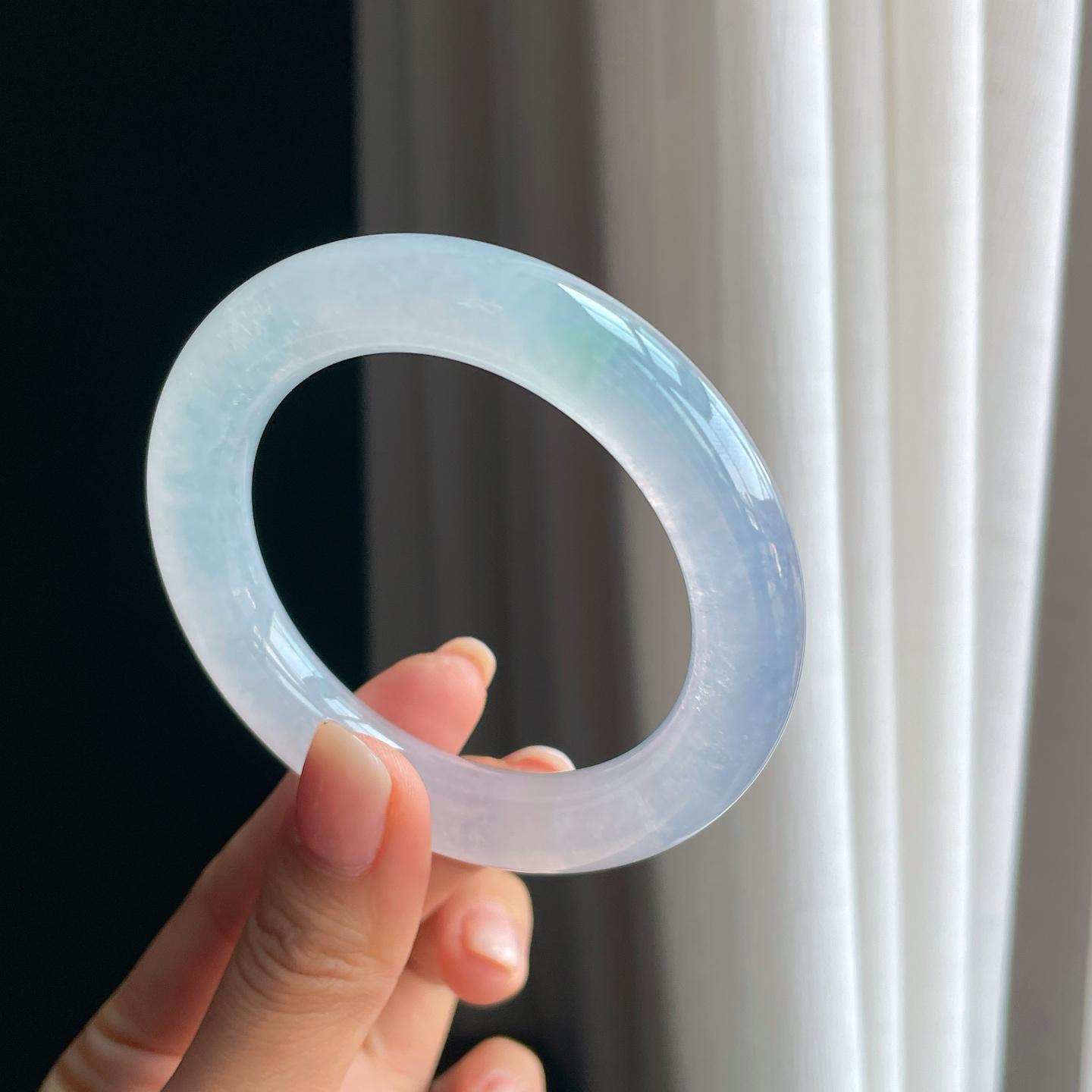 冰种洒金特色翡翠圆条手镯（54.7mm)（yc397125）
