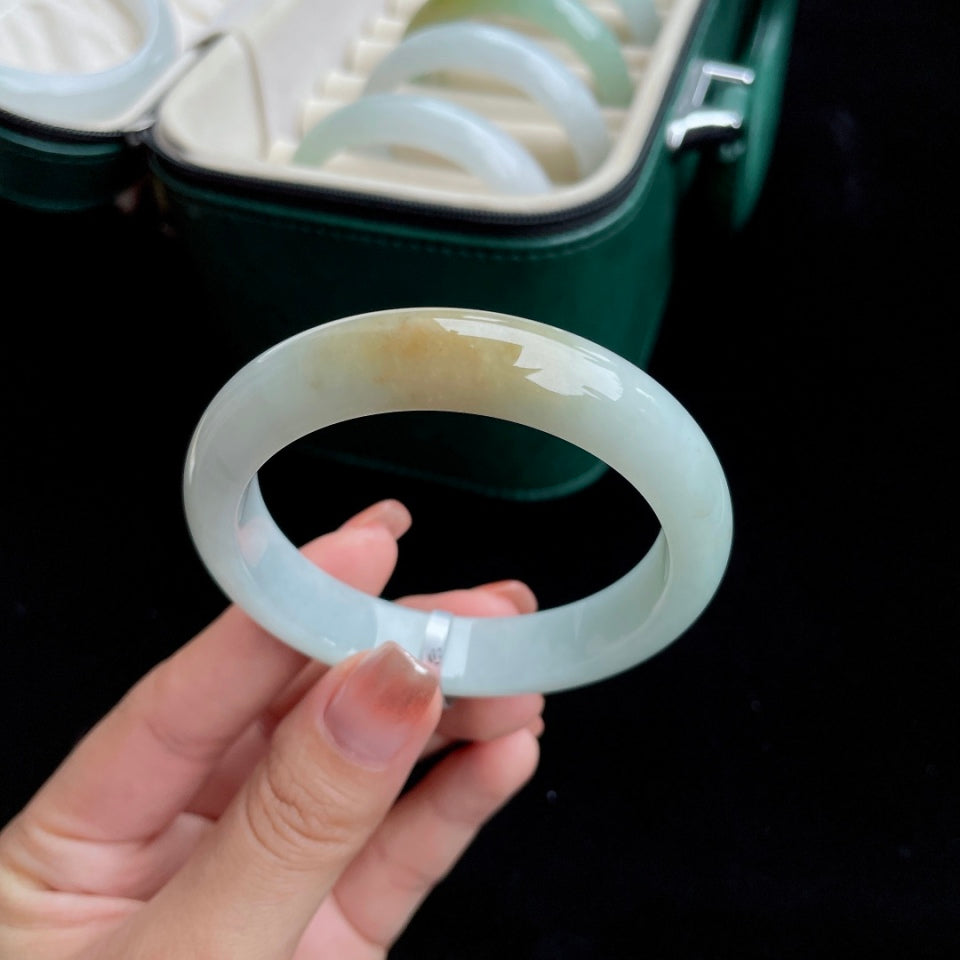 细糯种飘黄正圈 翡翠手镯（53mm）（yc017169）