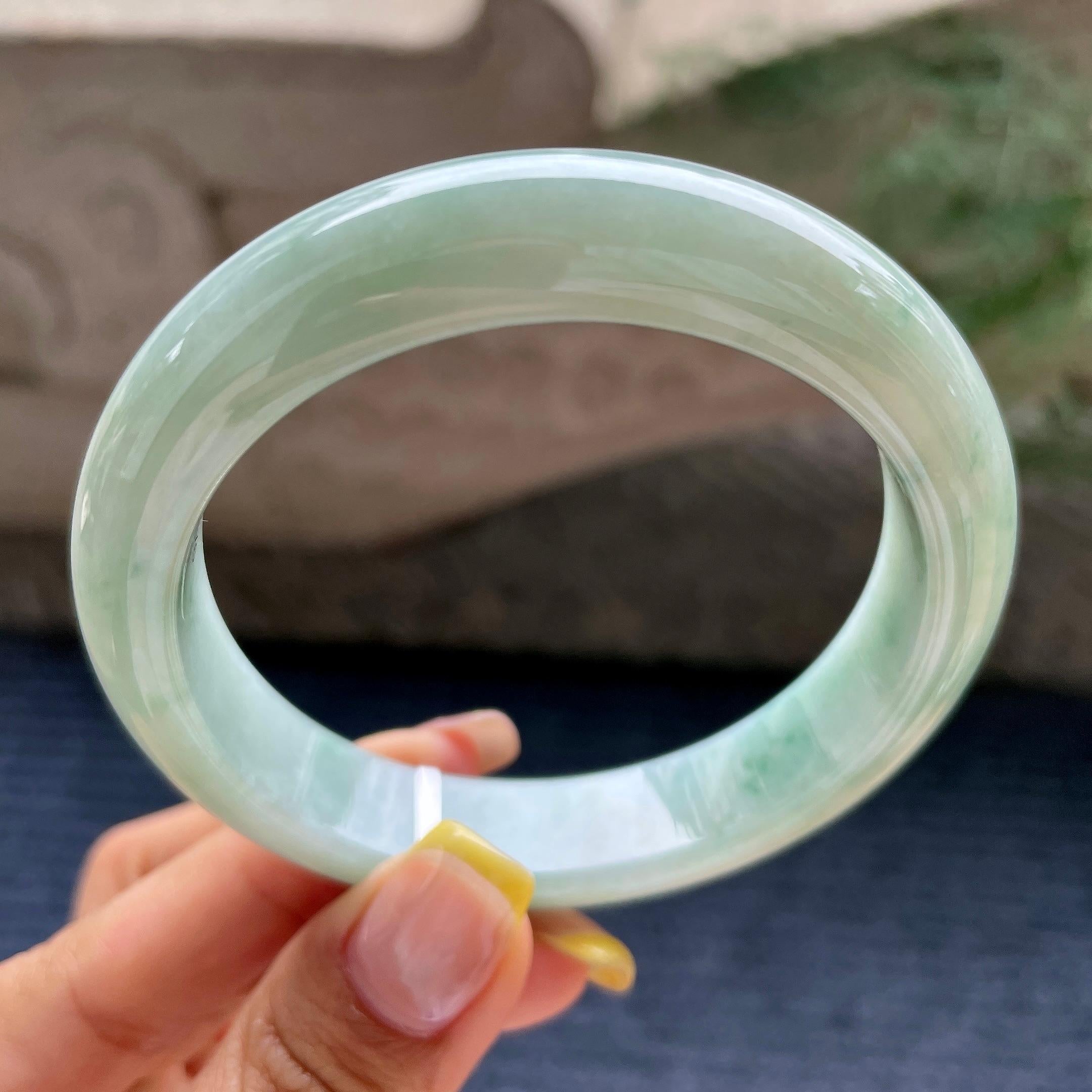 大圈口    细糯种飘花正圈平安镯58圈      天然缅甸A货翡翠（yc376060）