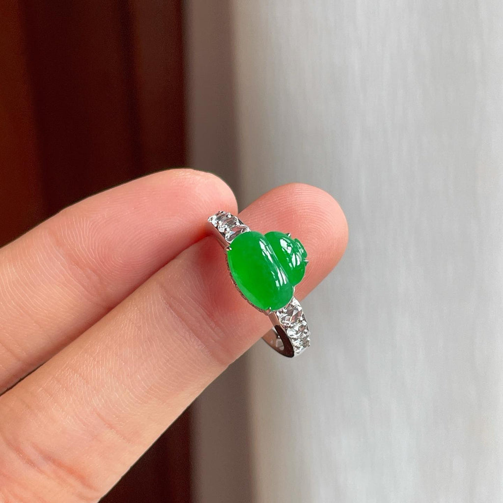 18k金镶冰种满绿翡翠葫芦戒指（yc249132）