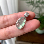 18K金钻镶冰种淡晴底福豆吊坠（yc257222）