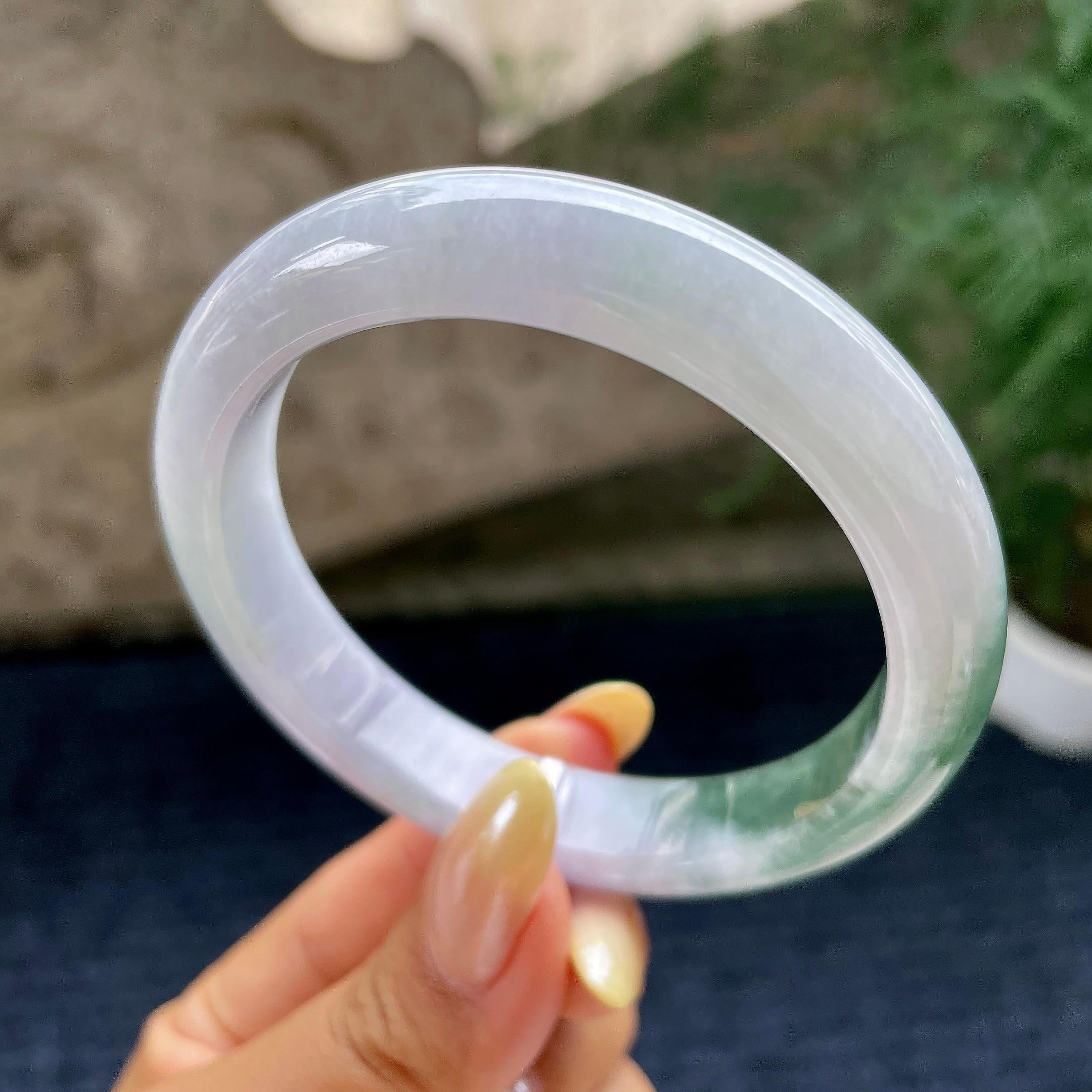 细糯种淡紫底飘花正圈平安镯57.9圈 天然缅甸A货翡翠（yc464078）