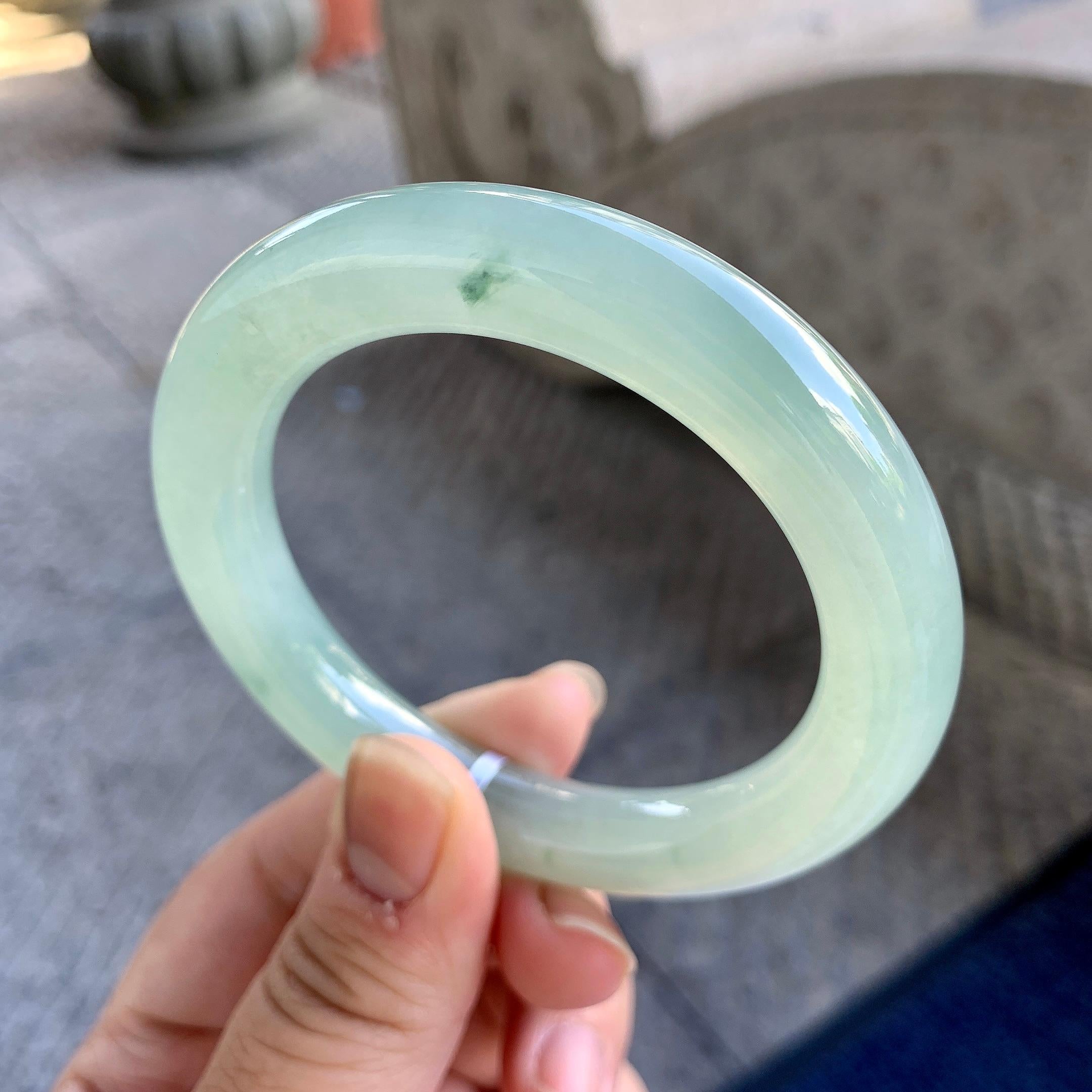 糯冰种晴底飘花圆条手镯（54.8mm）（yc223258）