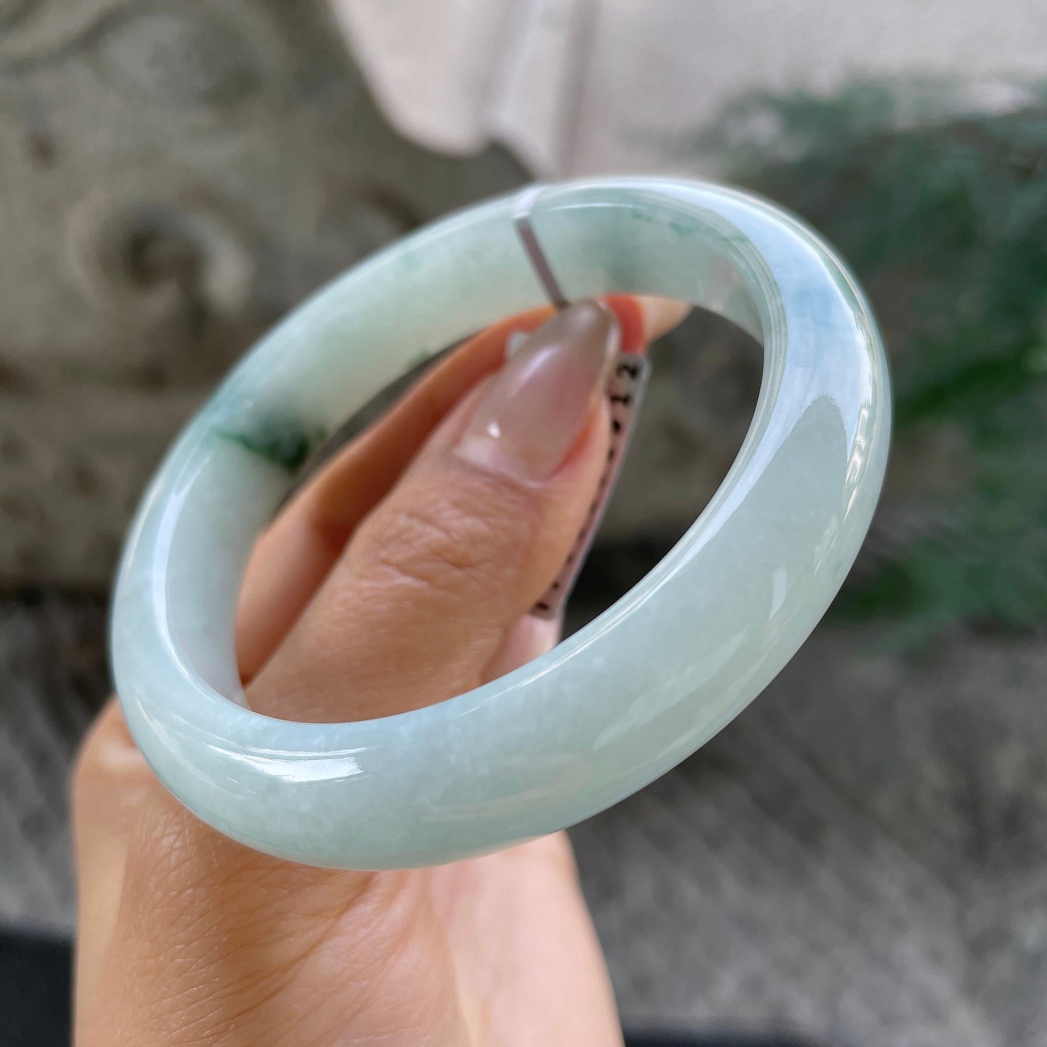 细糯种飘花正圈平安镯57.2圈    天然缅甸A货翡翠（yc351368）