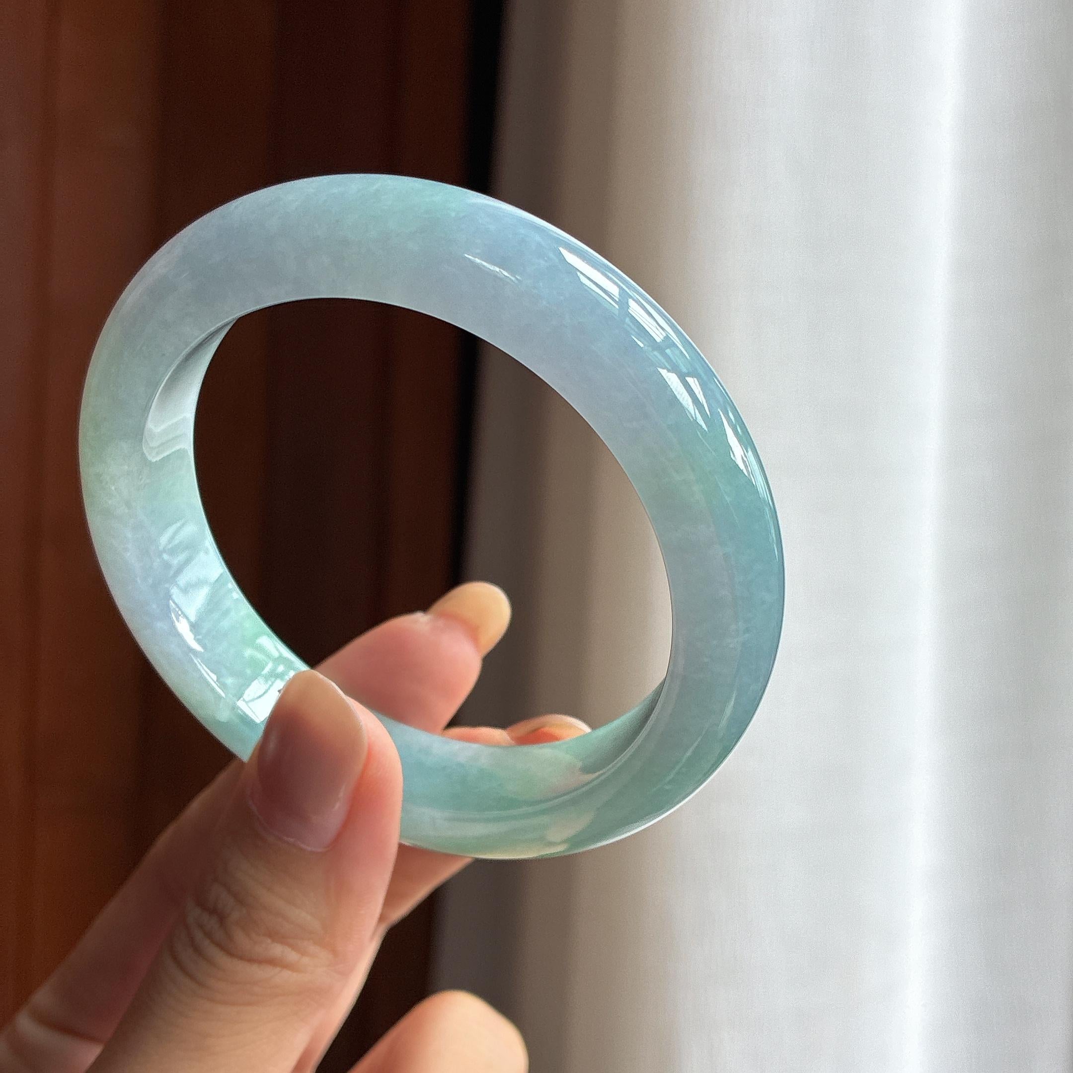 糯冰淡春彩翡翠平安镯 56圈（yc424207）