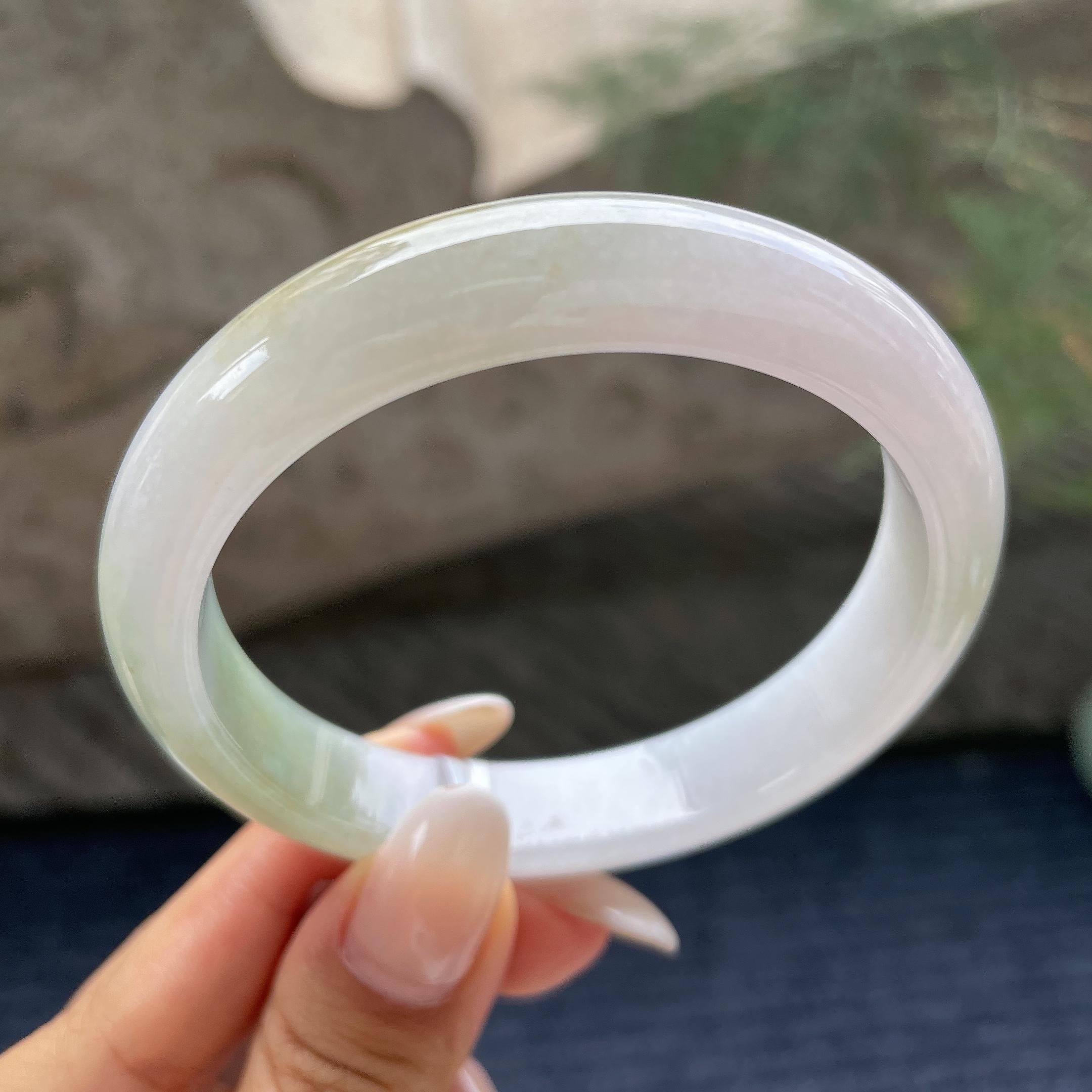 大圈口      细糯种飘花正圈平安镯59.2圈     天然缅甸A货翡翠（yc421239）