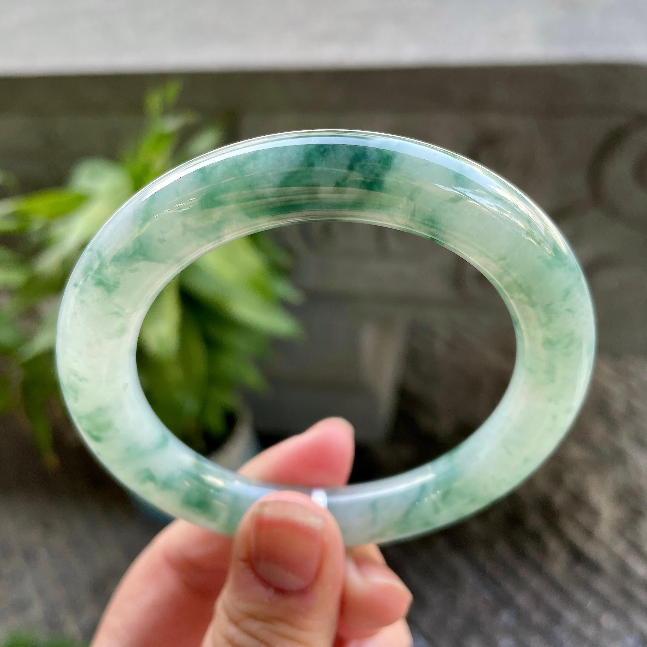 糯冰种飘花圆条手镯57.8圈口 天然缅甸A货翡翠（yc320315）