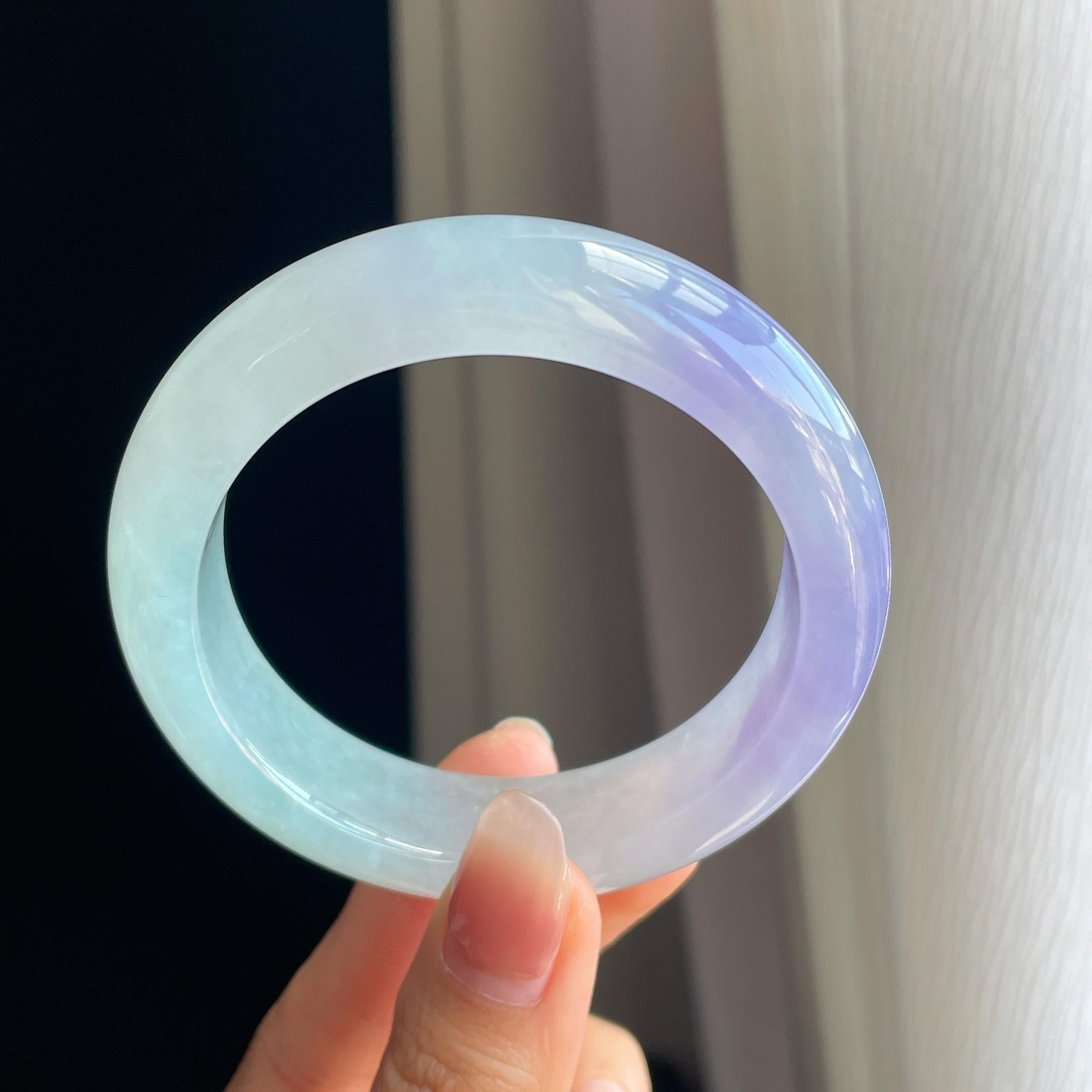 冰种春带彩翡翠平安镯（56.6mm)（yc322747）