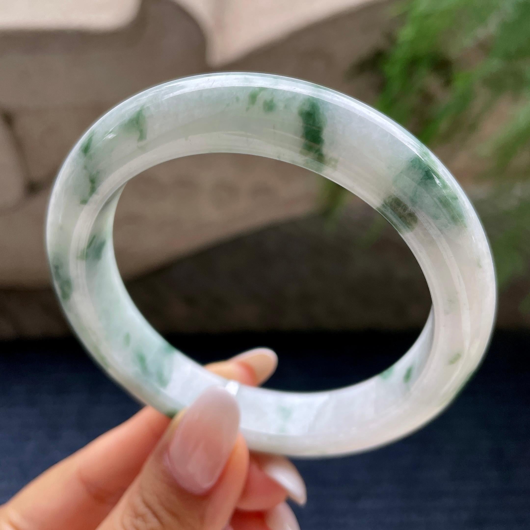 大圈口   糯种飘花正圈平安镯    61.2圈    天然缅甸A货翡翠（yc410283）