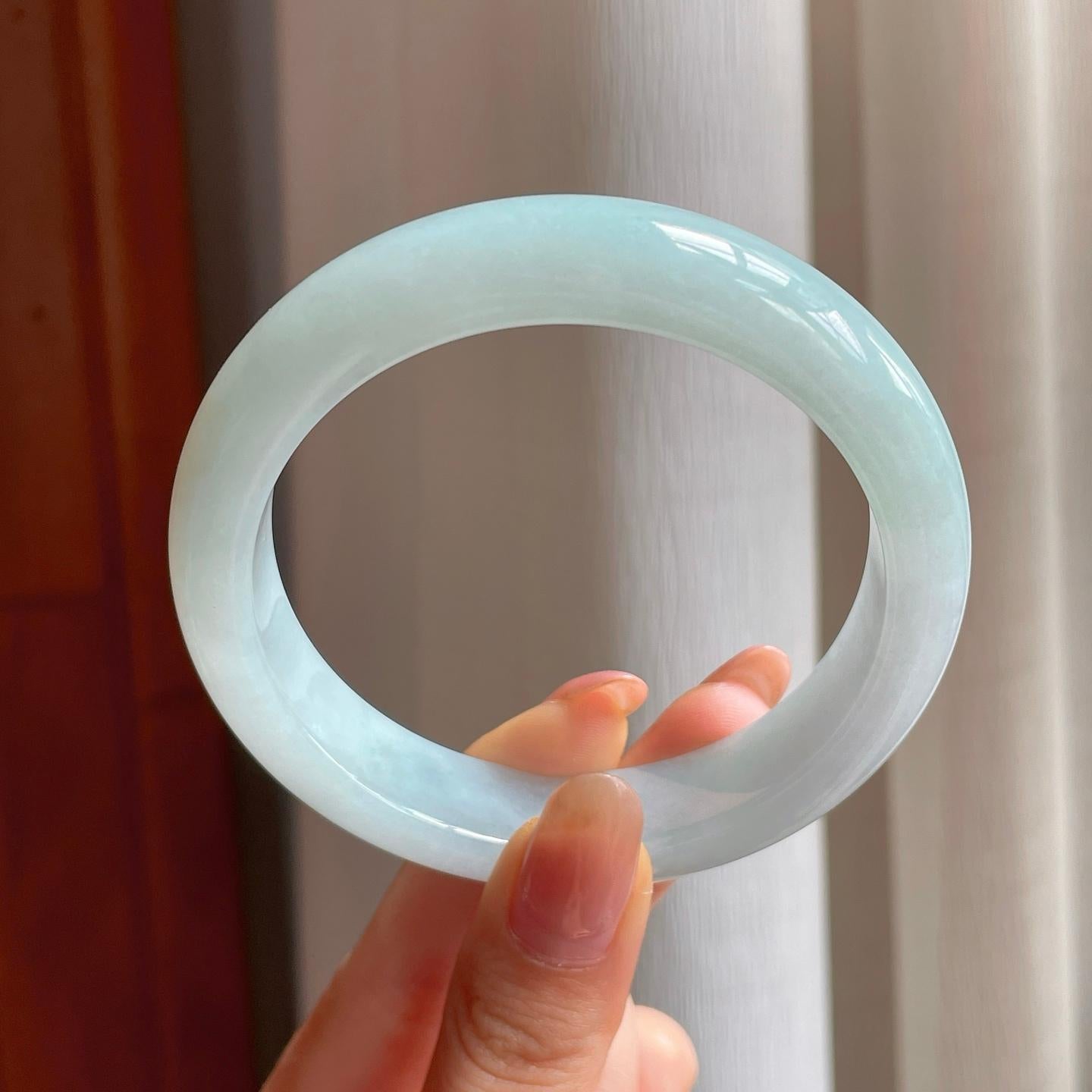 糯冰淡底色翡翠平安镯（59.7mm)（yc360236）