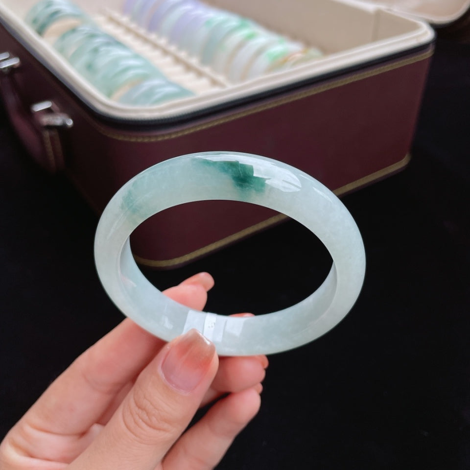 糯冰飘花正圈 翡翠手镯（56mm）（yc017396）