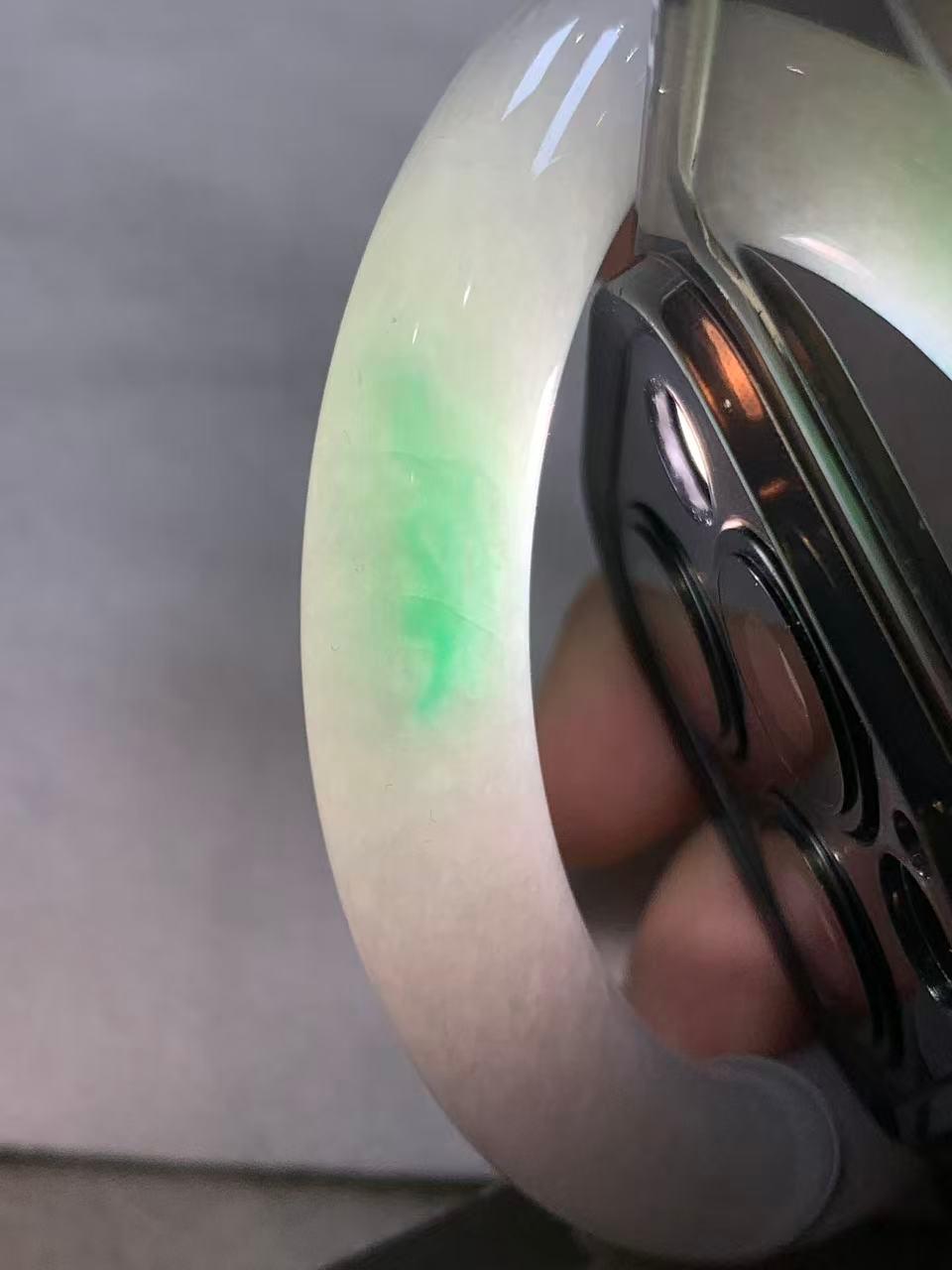 细糯种飘绿圆条手镯（59.1mm）（yc305682）