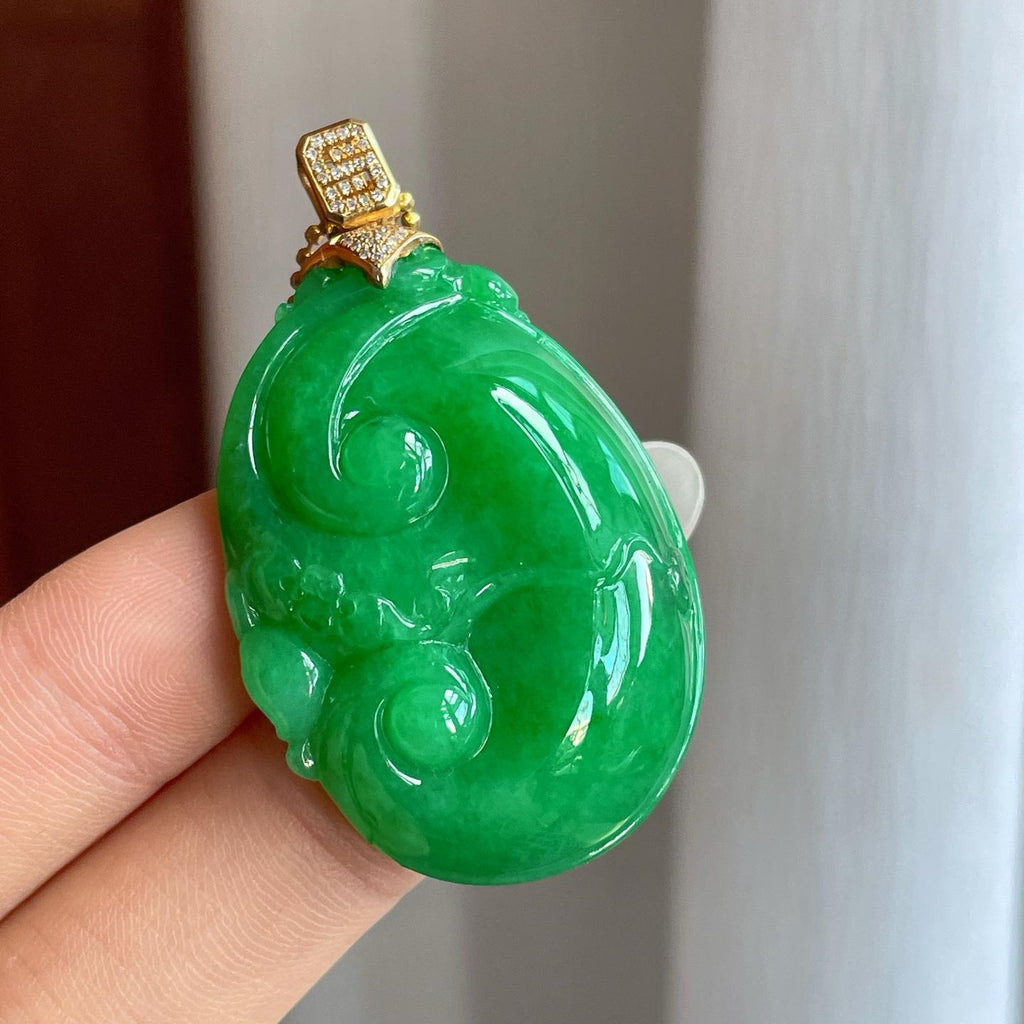 18k金扣糯冰满绿翡翠如意（yc258415）