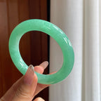 冰种果绿翡翠圆条手镯（55.5mm）（yc354245）