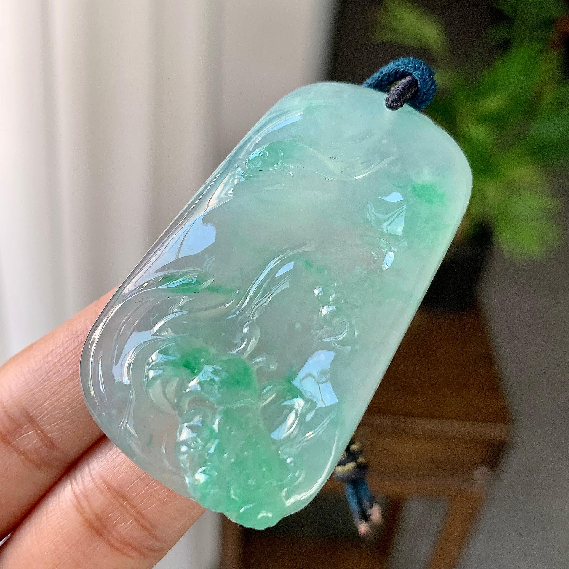 冰种飘绿山水牌挂件（yc246701）