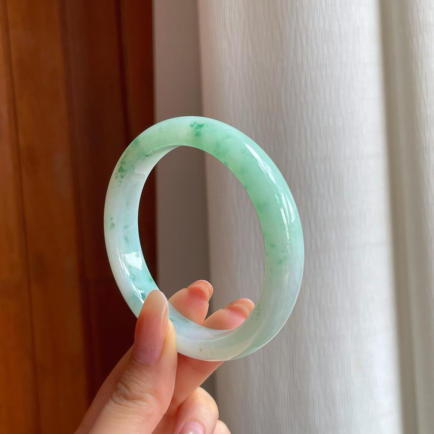 糯冰飘花翡翠平安镯（56.6mm)（yc361622）