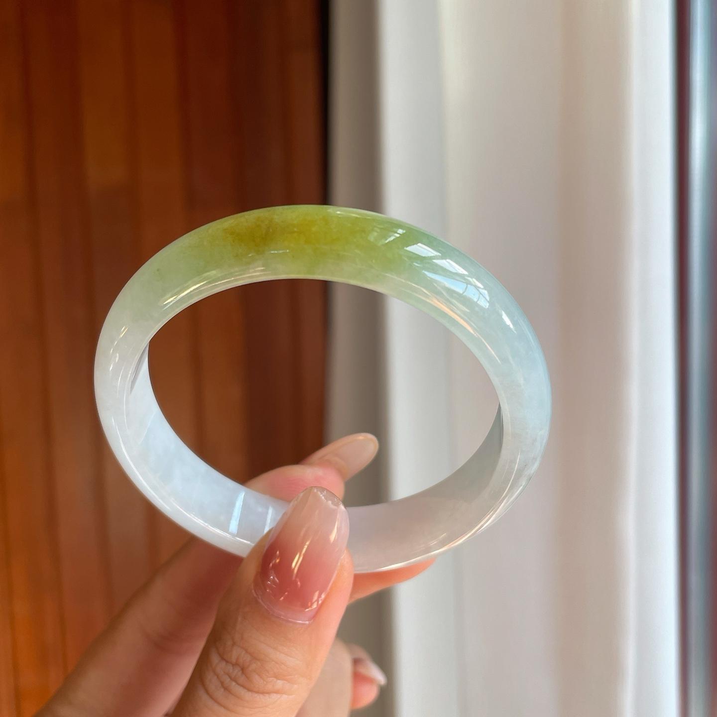 糯冰飘黄翡翡翠平安镯（55.7mm）（yc269047）