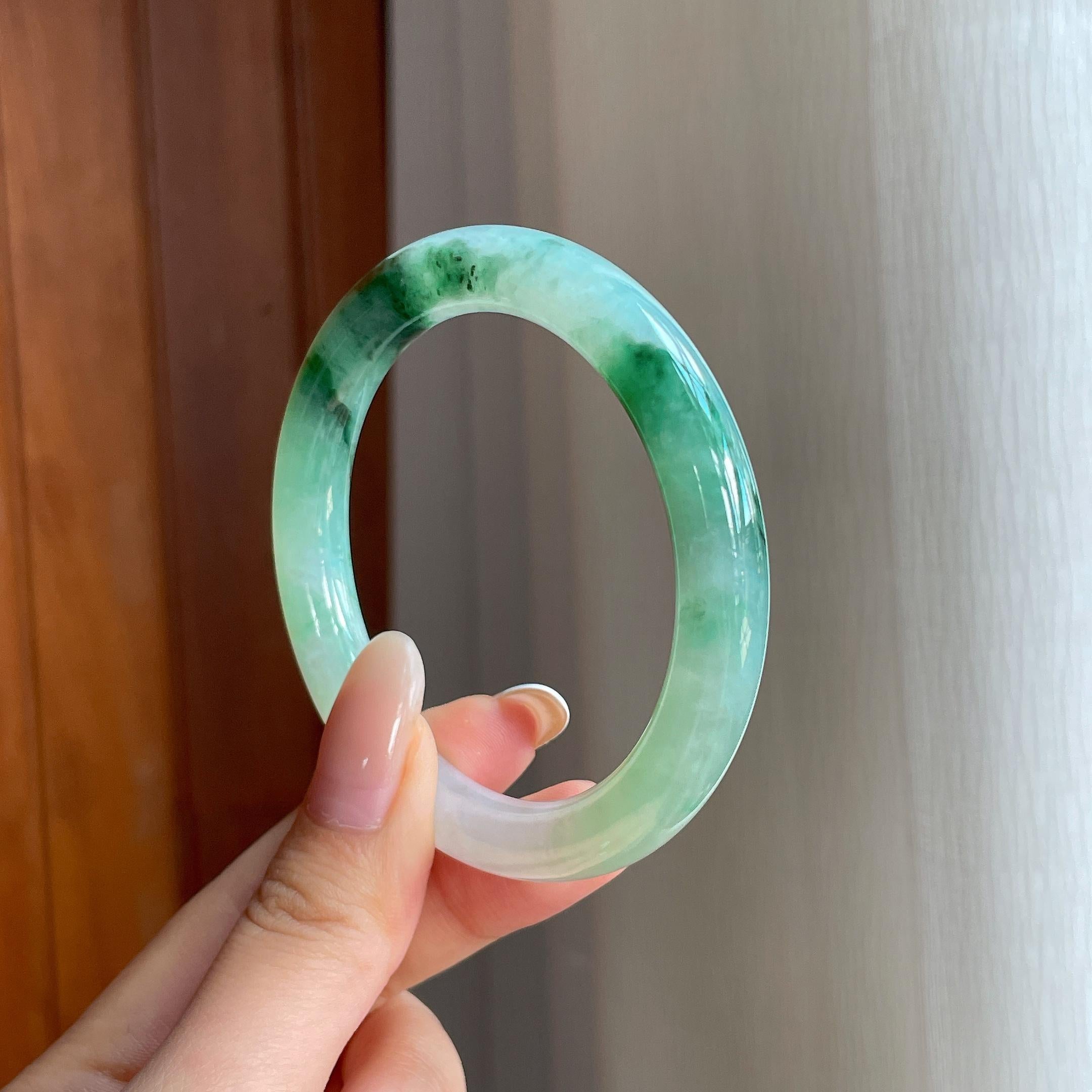 糯冰飘花翡翠圆条手镯（53.5mm)（yc416490）