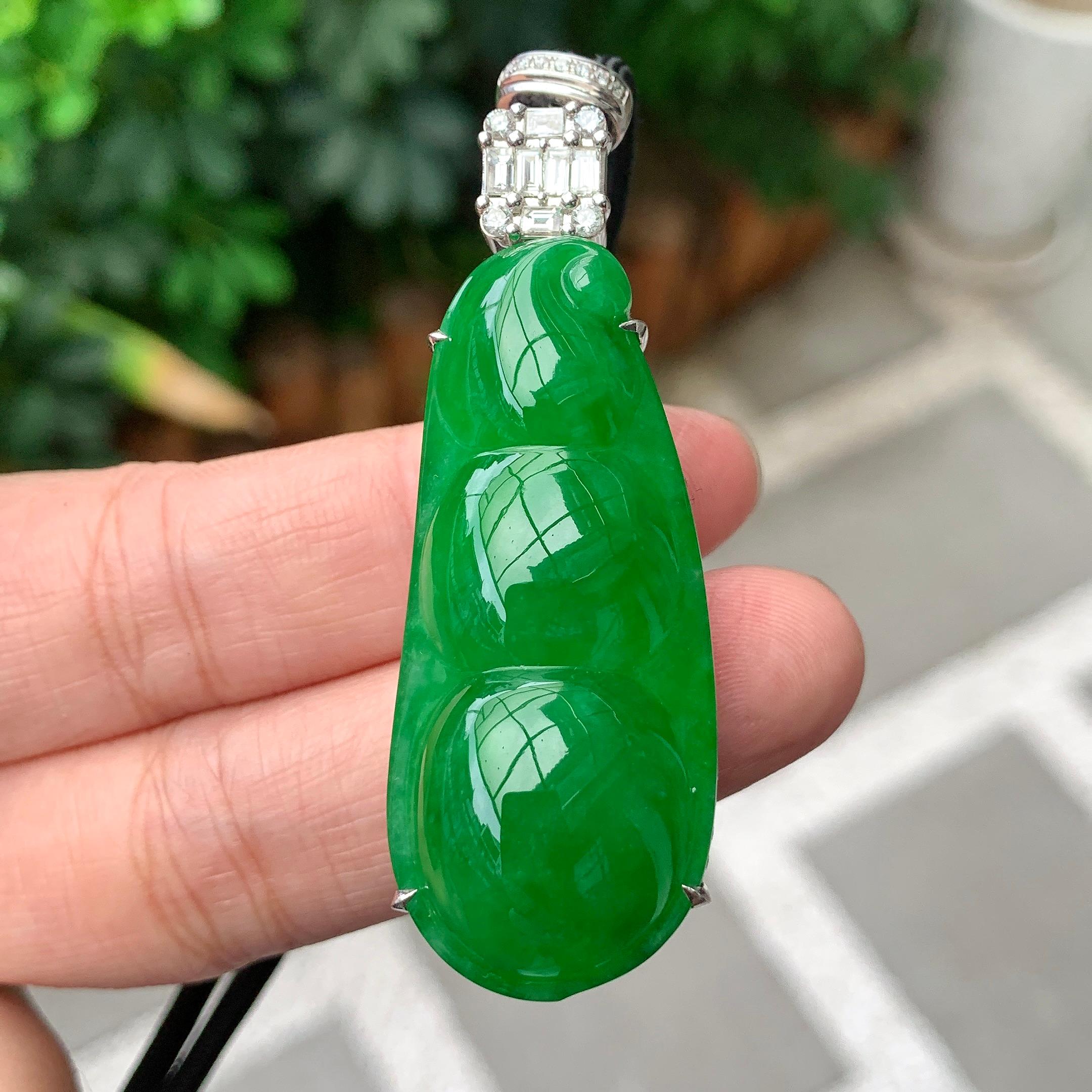 18K金钻镶糯冰种满绿福豆吊坠（yc261204）