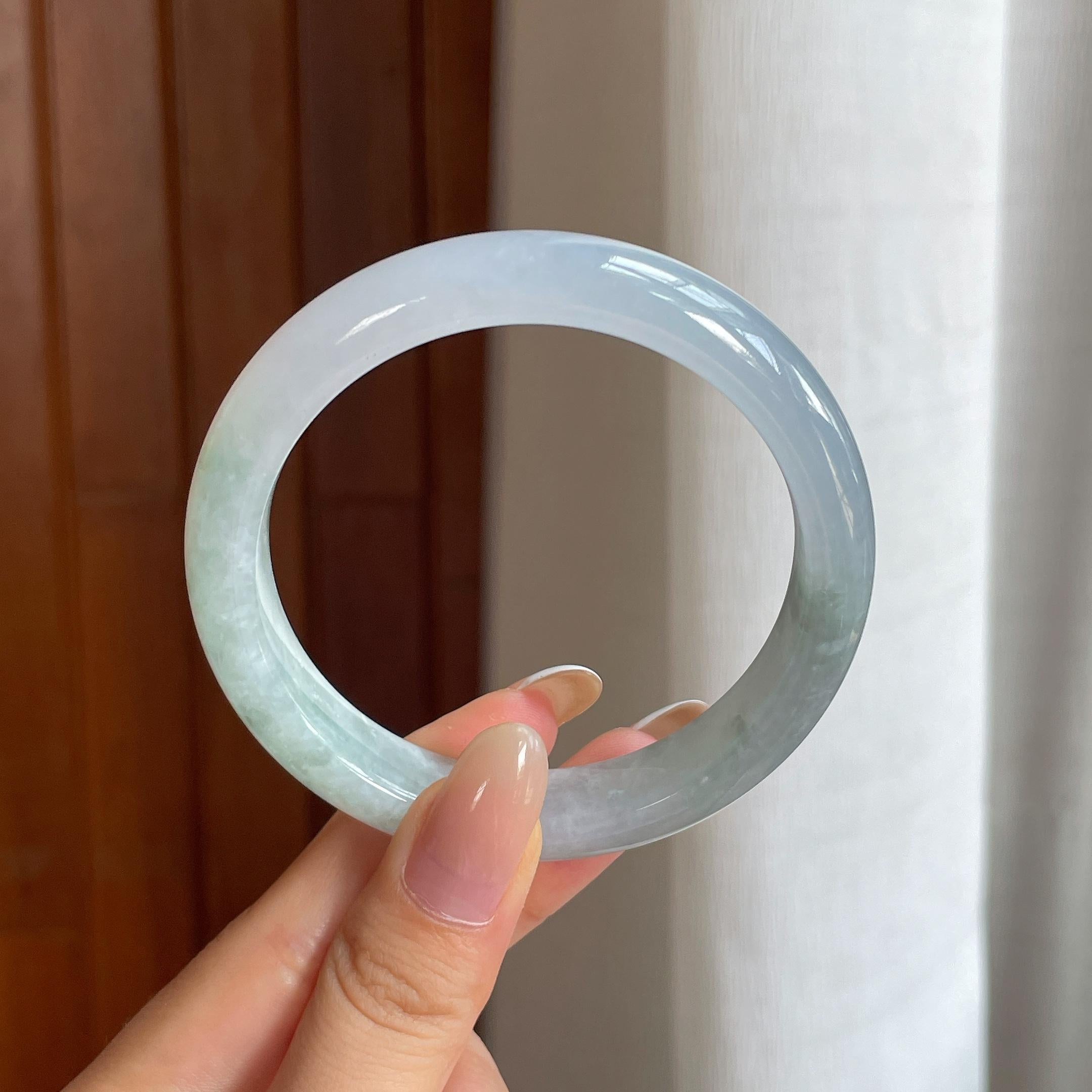 糯冰带底色翡翠平安镯（58.4mm)（yc415330）