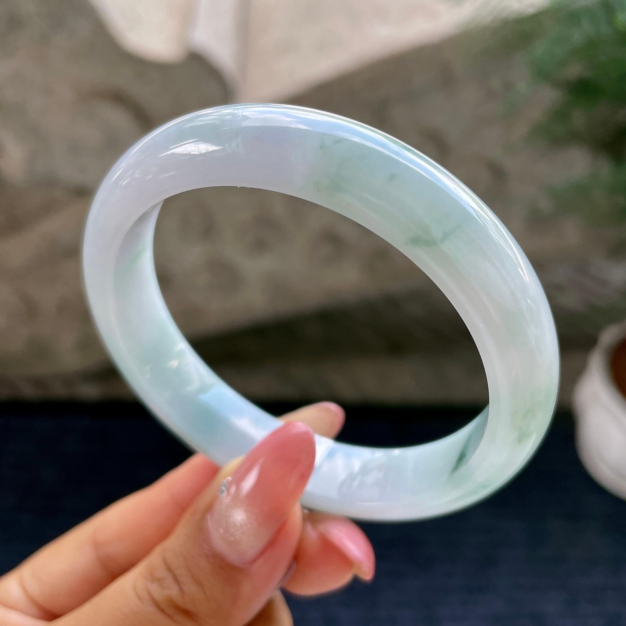 细糯种飘花正圈平安镯57.1圈        天然缅甸A货翡翠（yc444674）