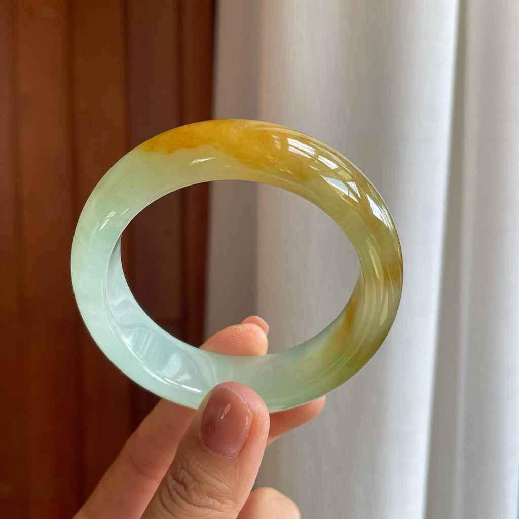 冰种宽版晴底黄翡特色镯（54.5mm）（yc278057）