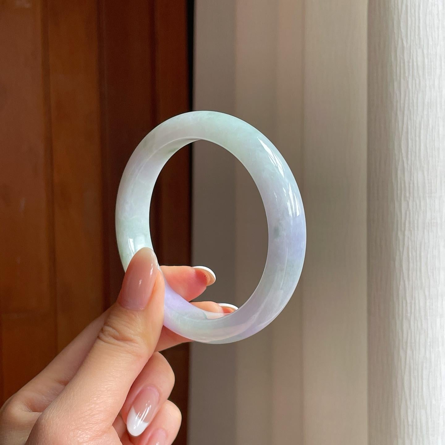 糯冰春带彩翡翠平安镯（55.8mm)（yc381206）