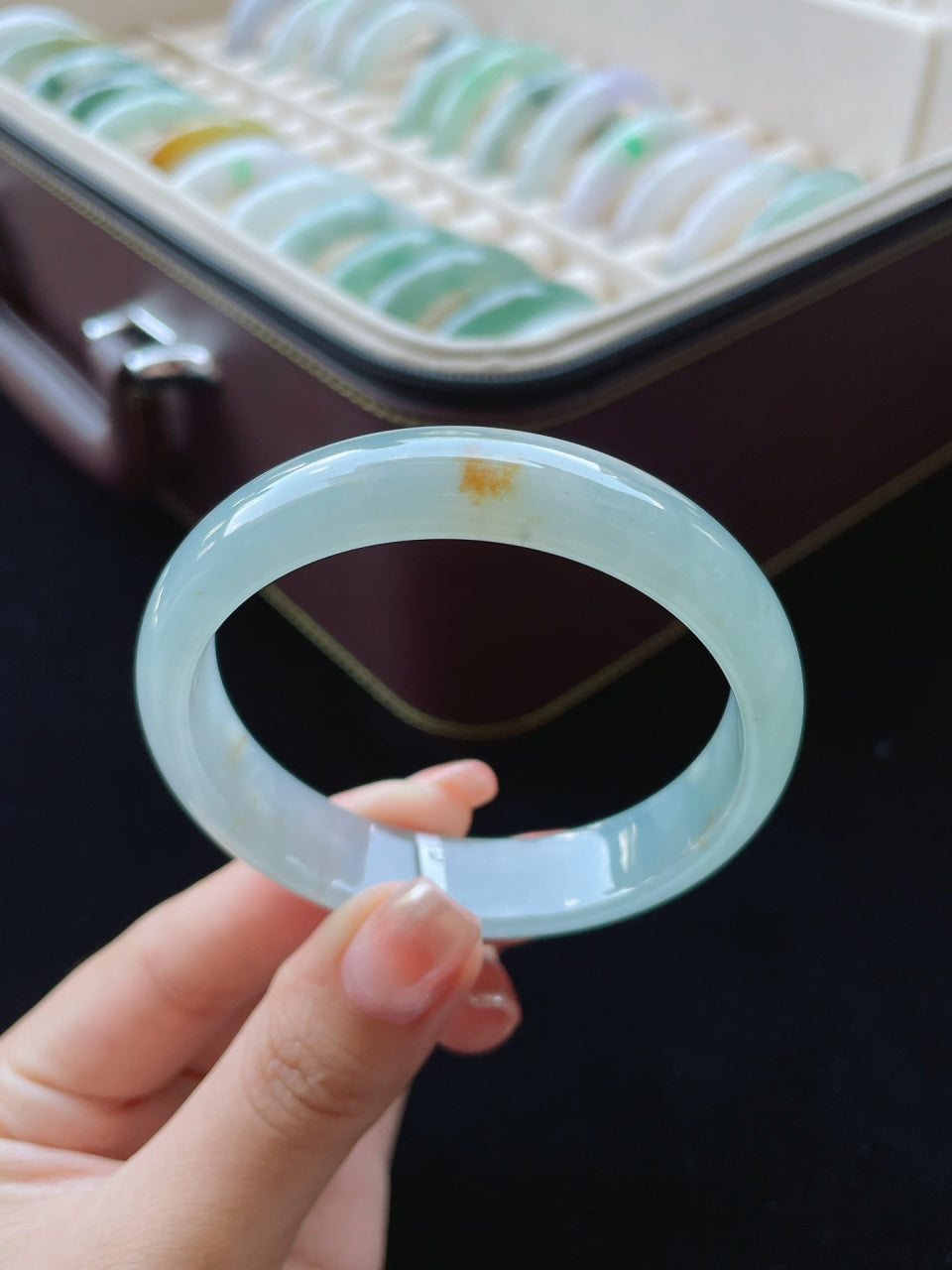 冰种飘黄正圈翡翠手镯（56.2mm）（yc016652）