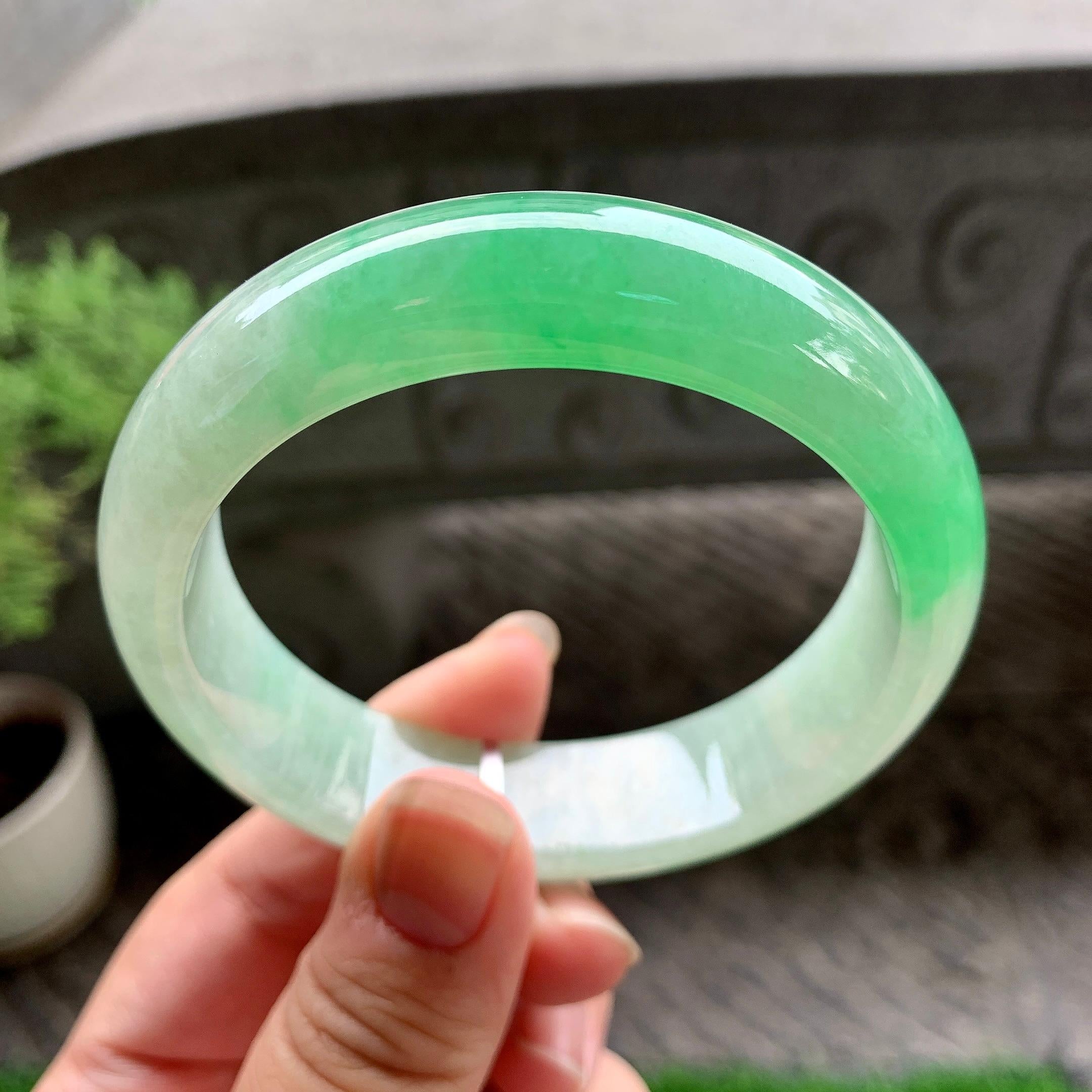 细糯种翠绿宽版轮胎手镯（59.3mm）（yc225043）