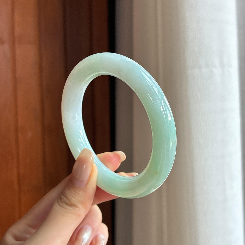 细糯种晴底洒金圆条手镯 54圈 天然缅甸A货翡翠（yc455832）
