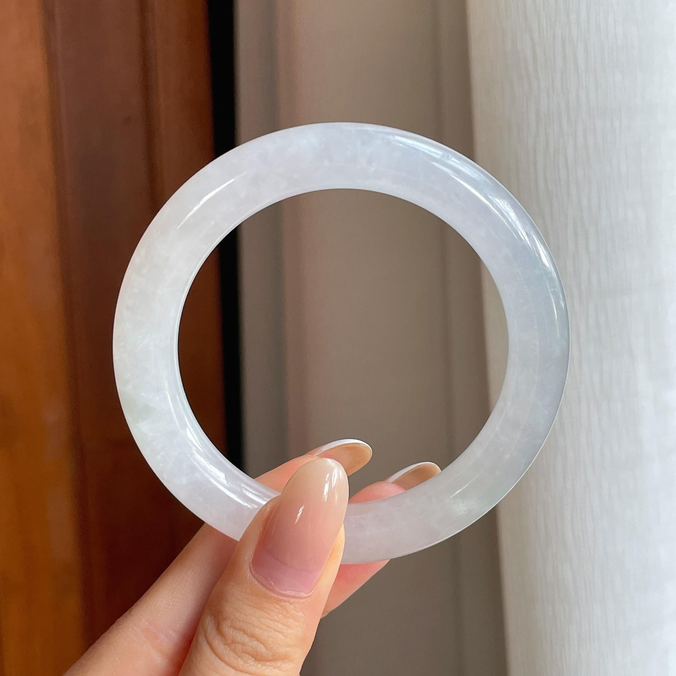 糯冰白月光翡翠圆条手镯（54.2mm)（yc419541）