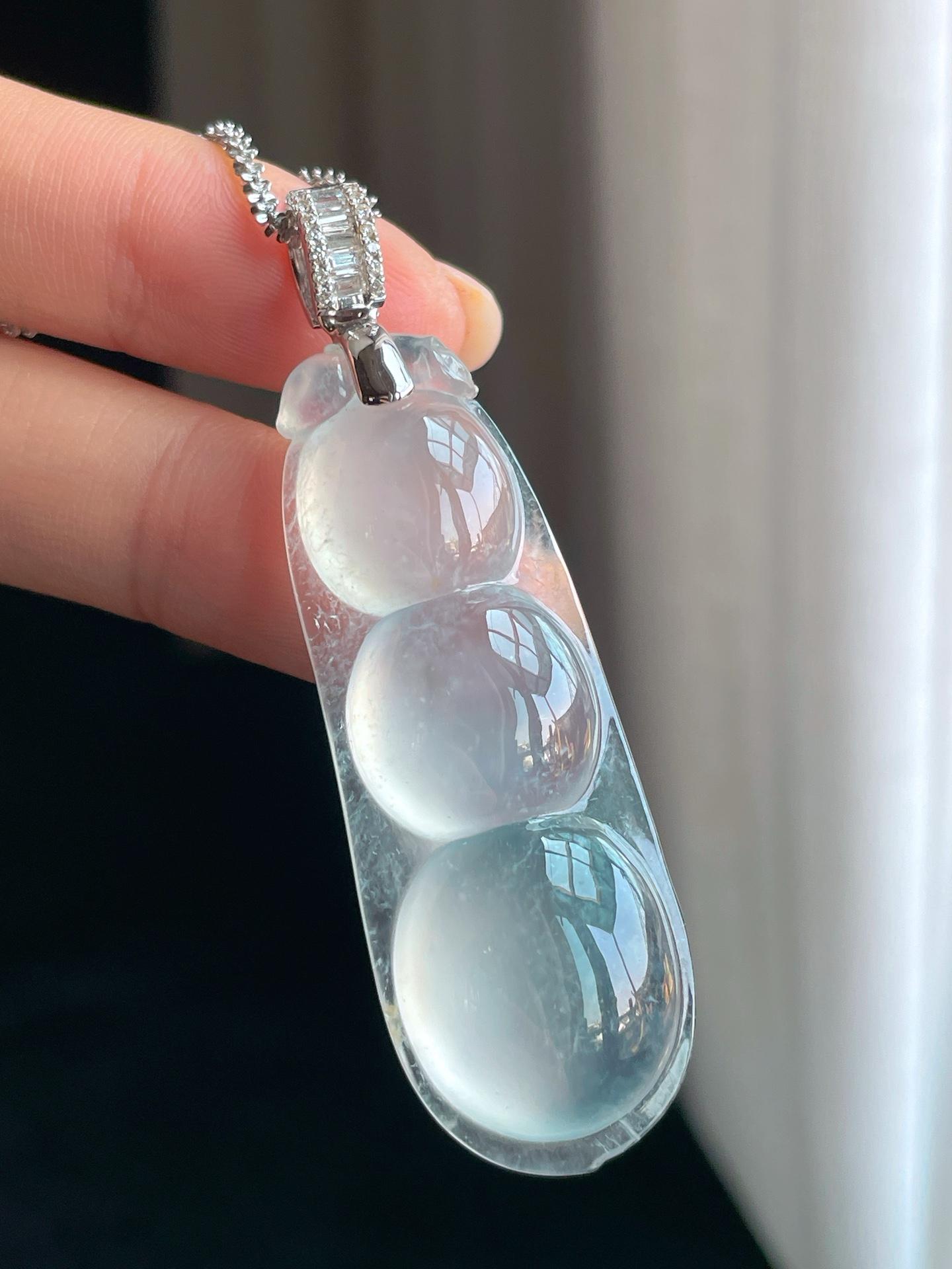 18k金扣冰玻种翡翠豆子（yc389579）