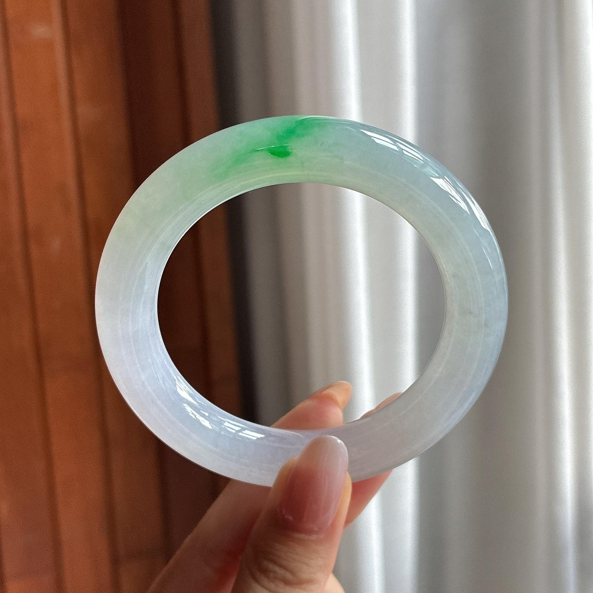 胖圆条 冰种飘绿花圆条手镯 57圈（yc734243）