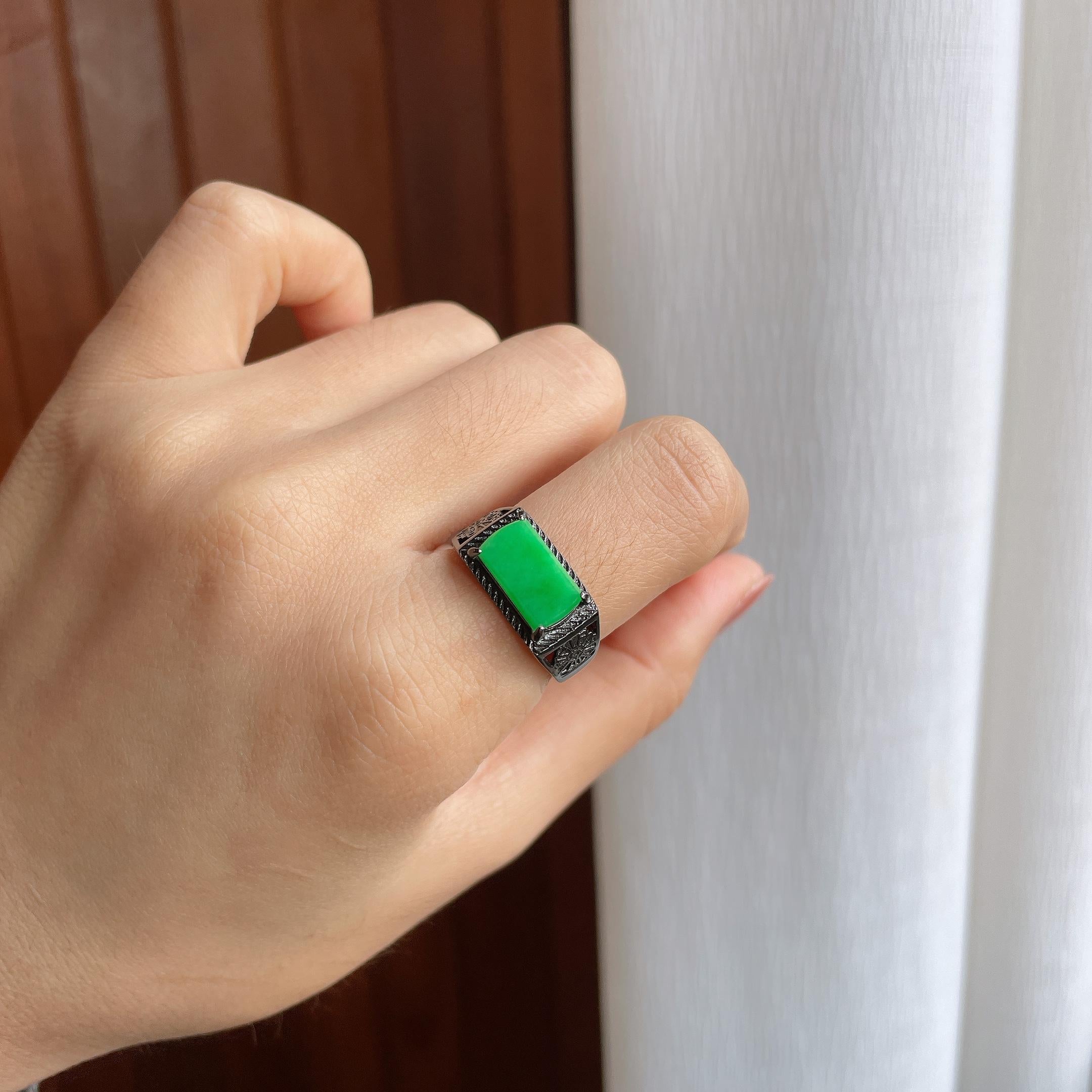 S925银镶糯种满绿翡翠马鞍戒指（yc284013）